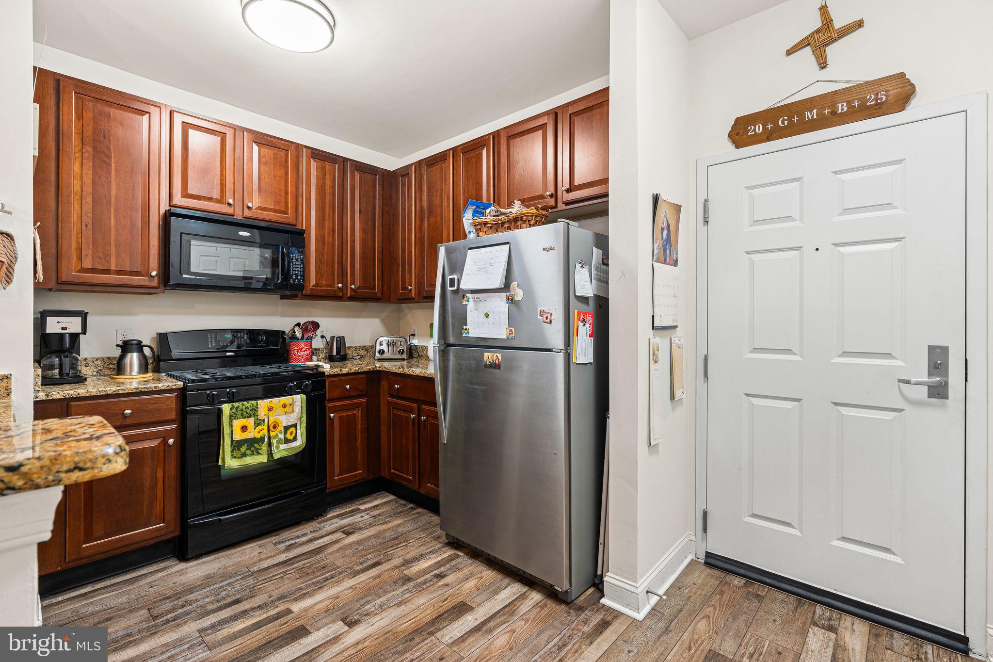 THE GRANDE AT RIVERVIEW - Residential