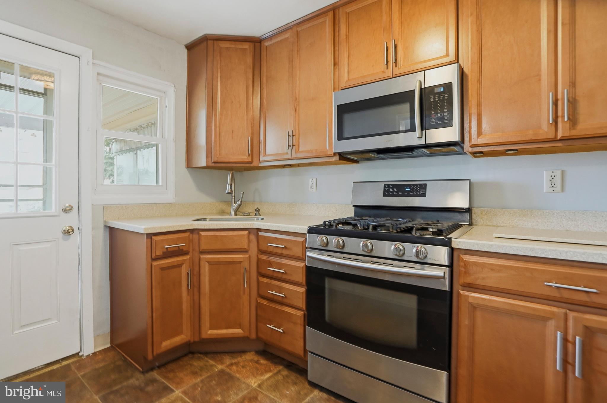 COUNTRY RIDGE - Residential