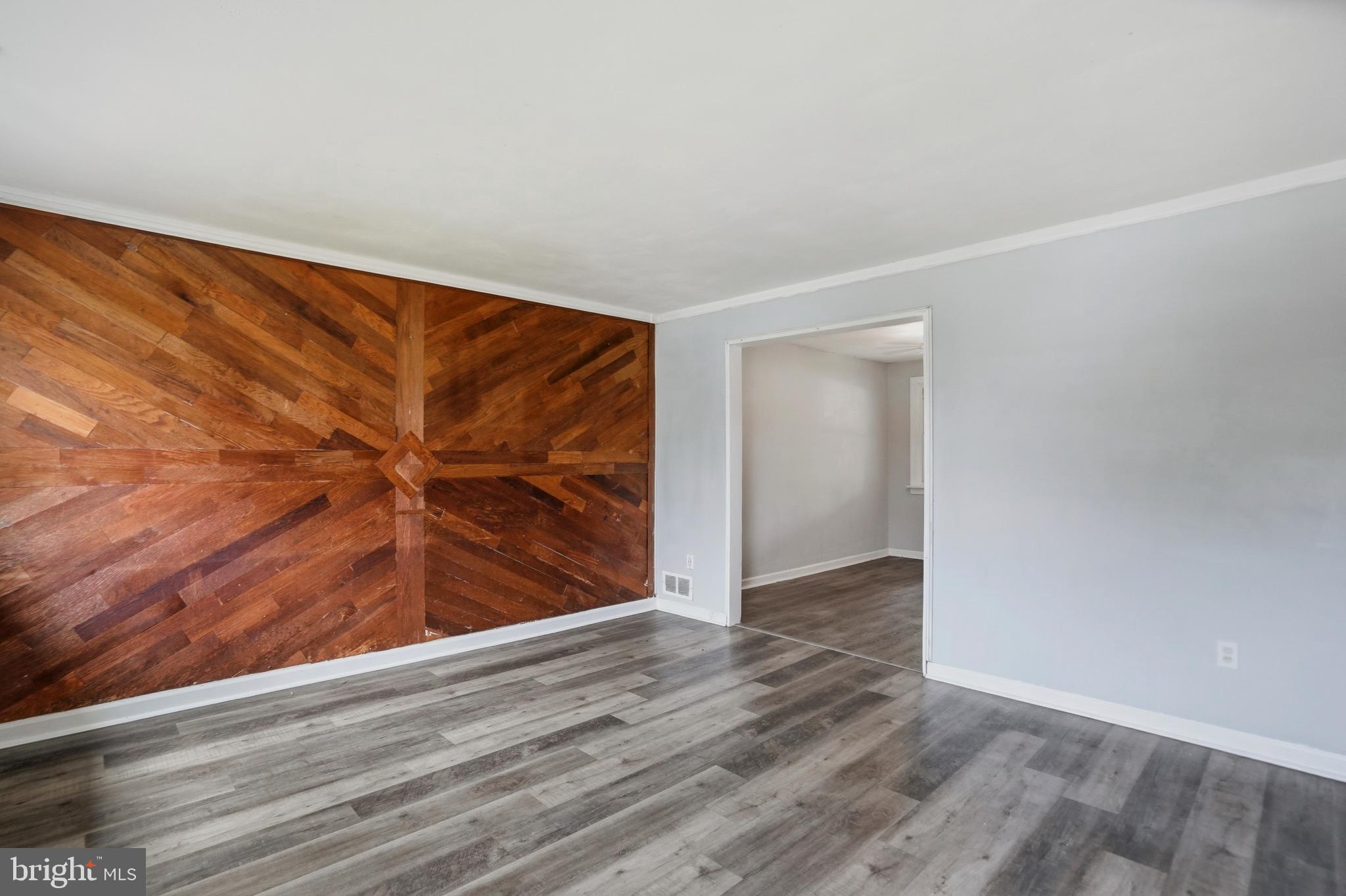 COUNTRY RIDGE - Residential