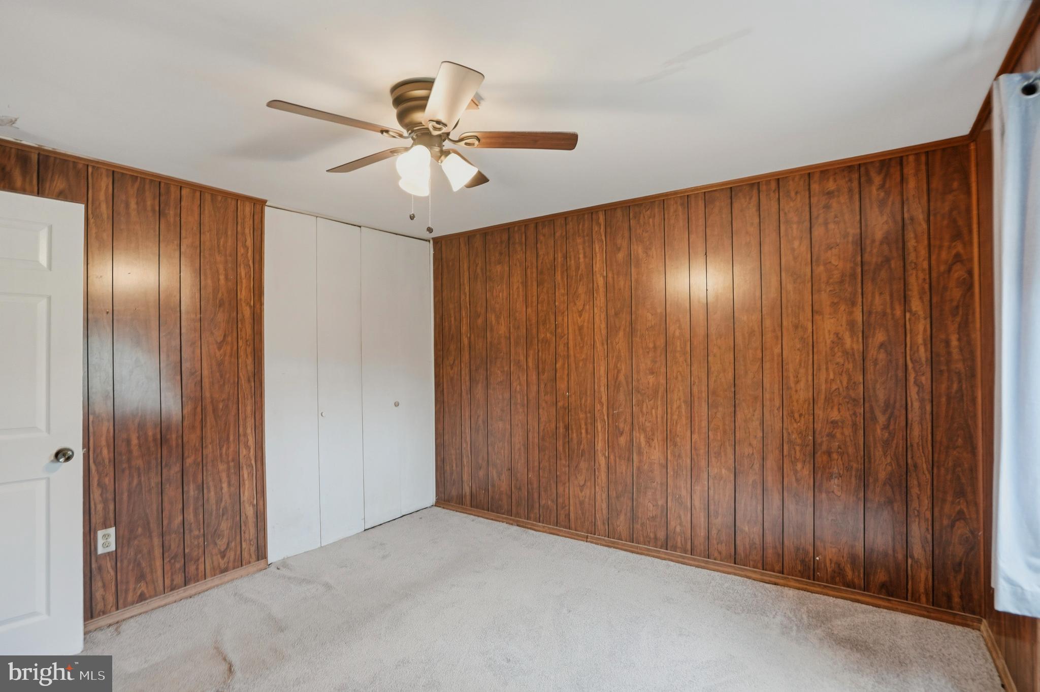 COUNTRY RIDGE - Residential
