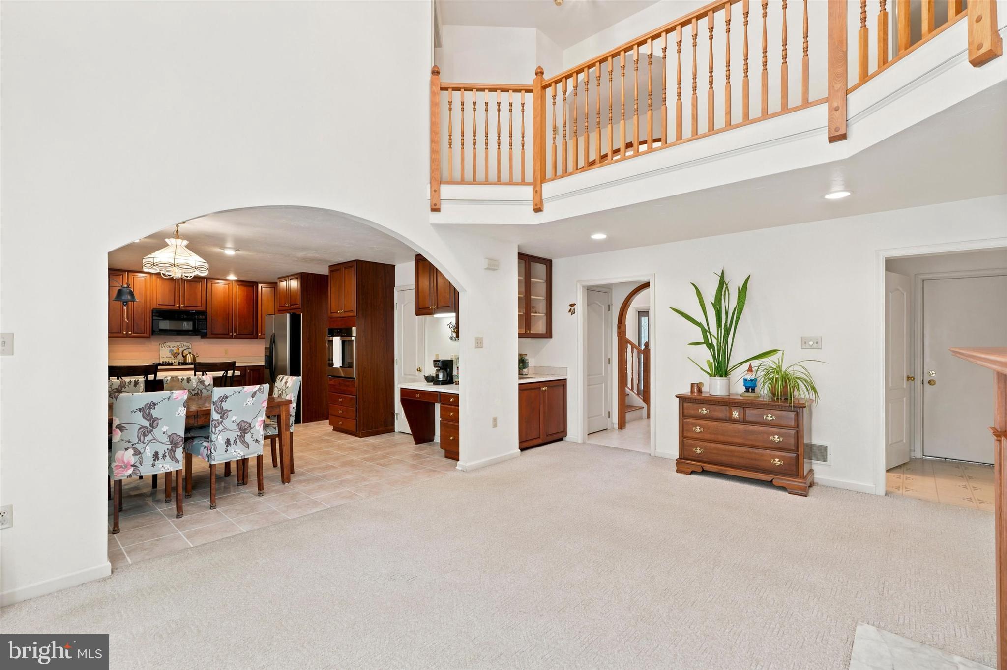 HILLSIDE - Residential
