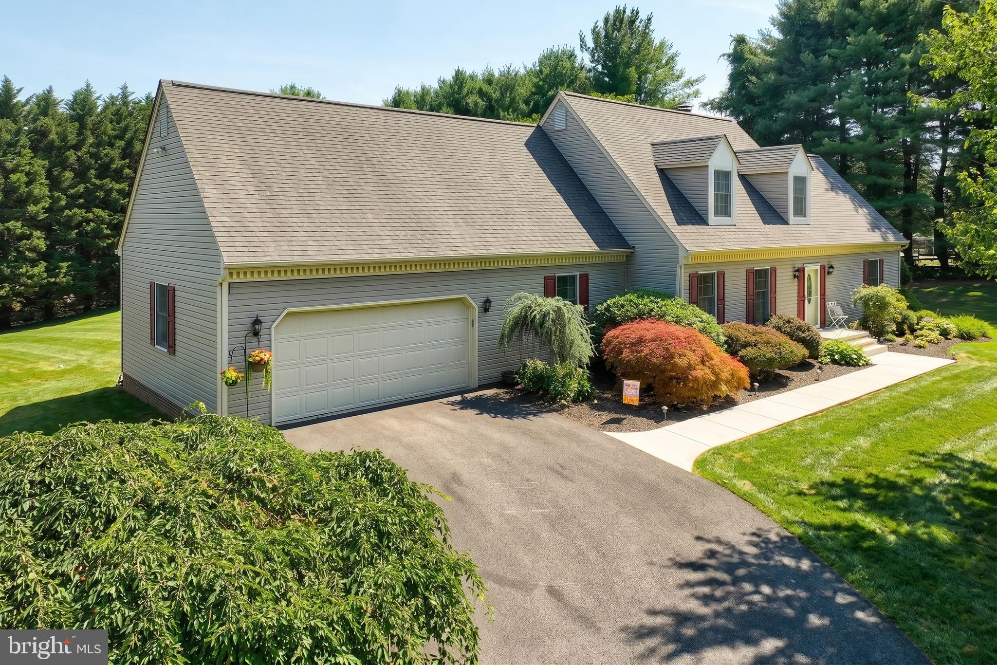 WYNDSTONE FARM ESTATES - Residential