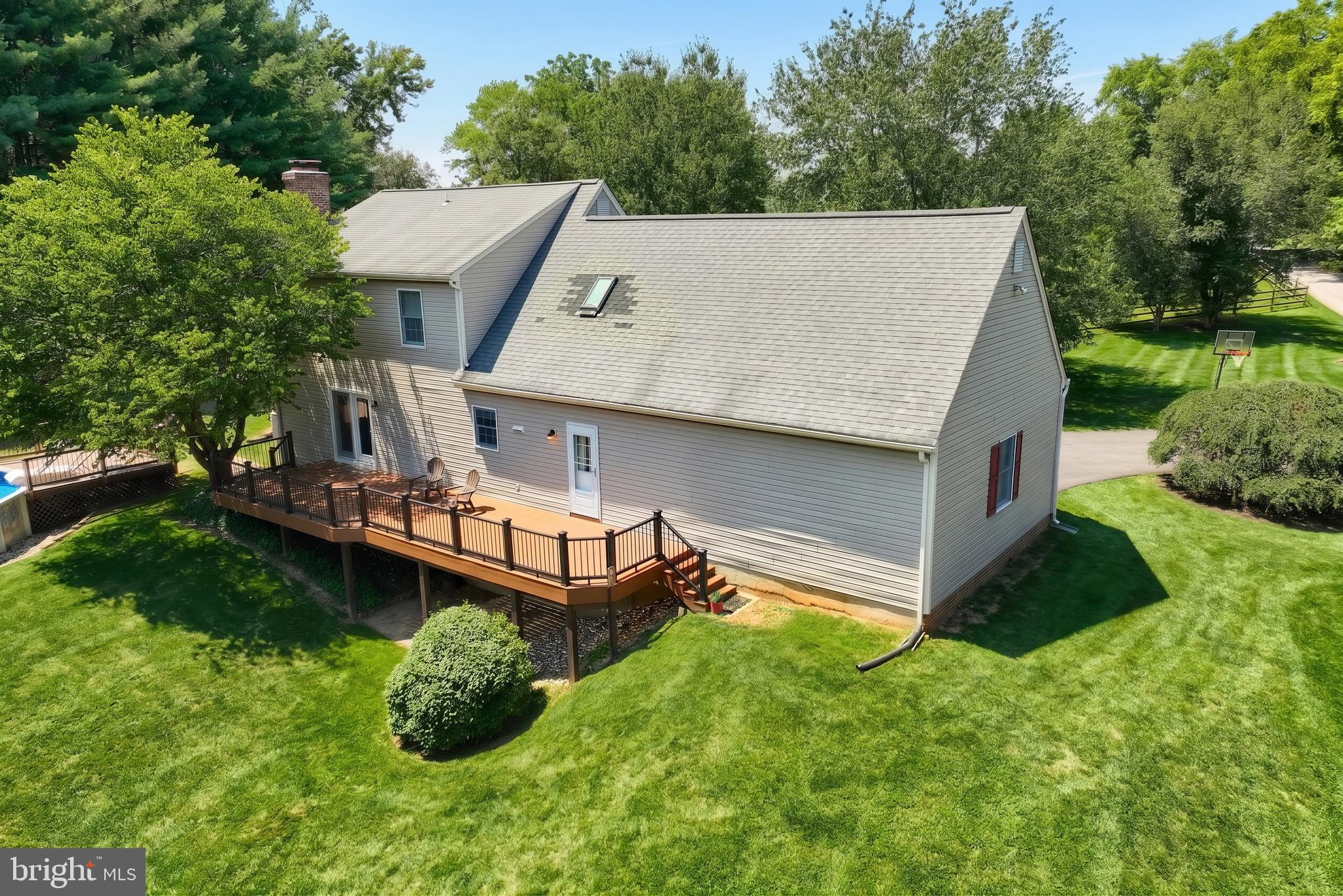 WYNDSTONE FARM ESTATES - Residential