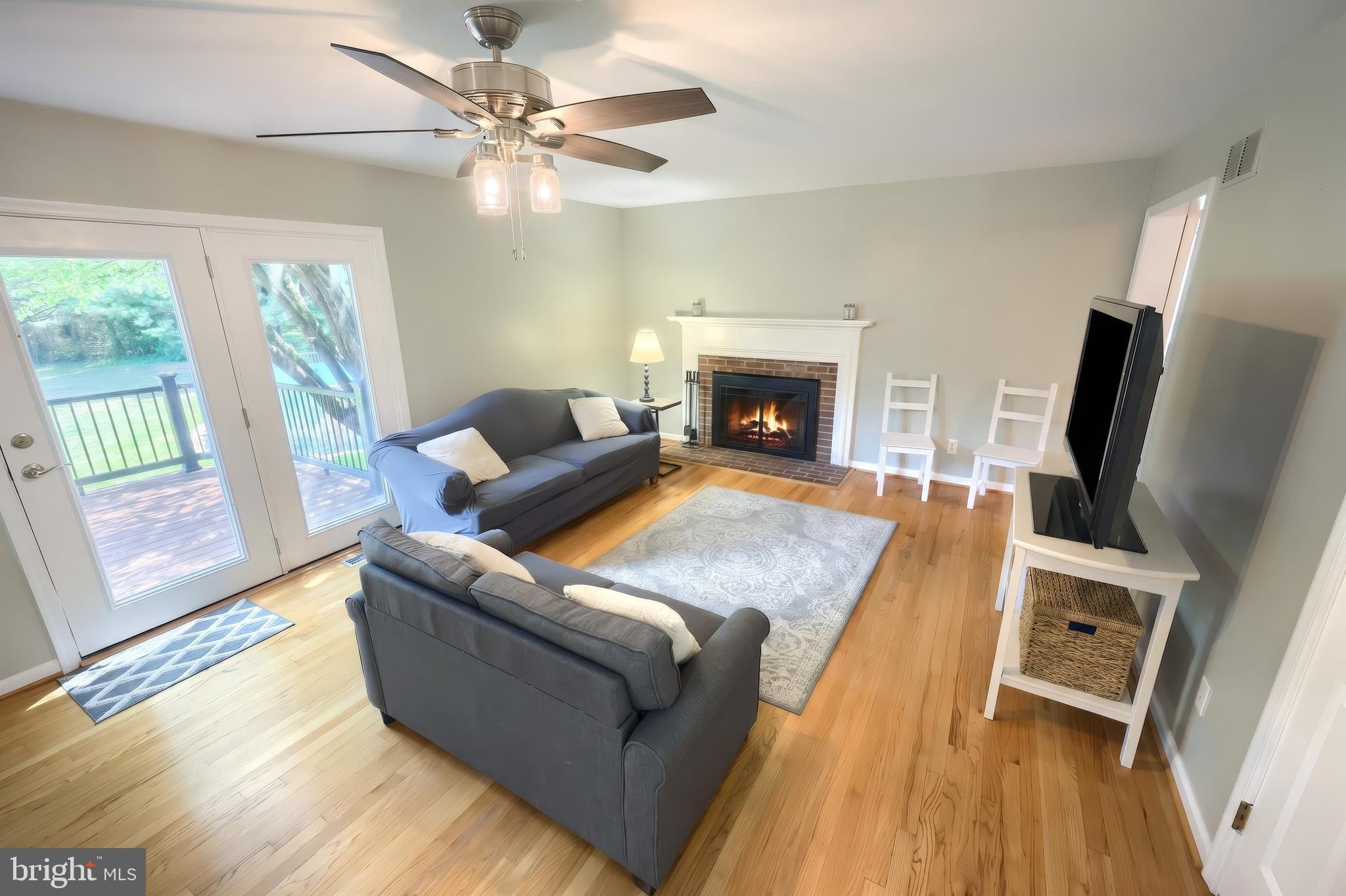 WYNDSTONE FARM ESTATES - Residential