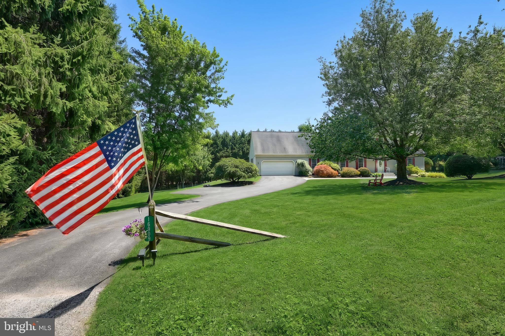 WYNDSTONE FARM ESTATES - Residential