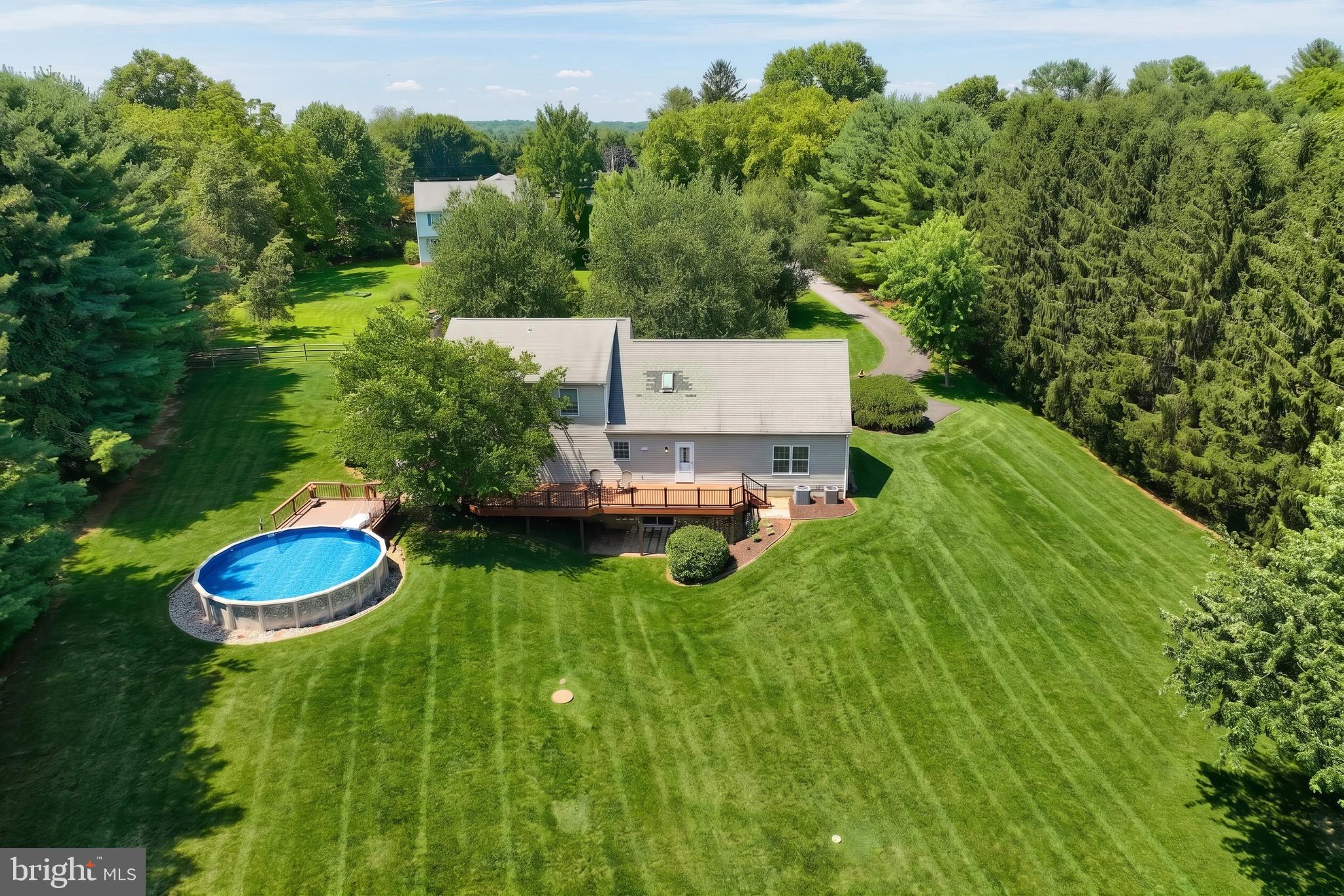 WYNDSTONE FARM ESTATES - Residential