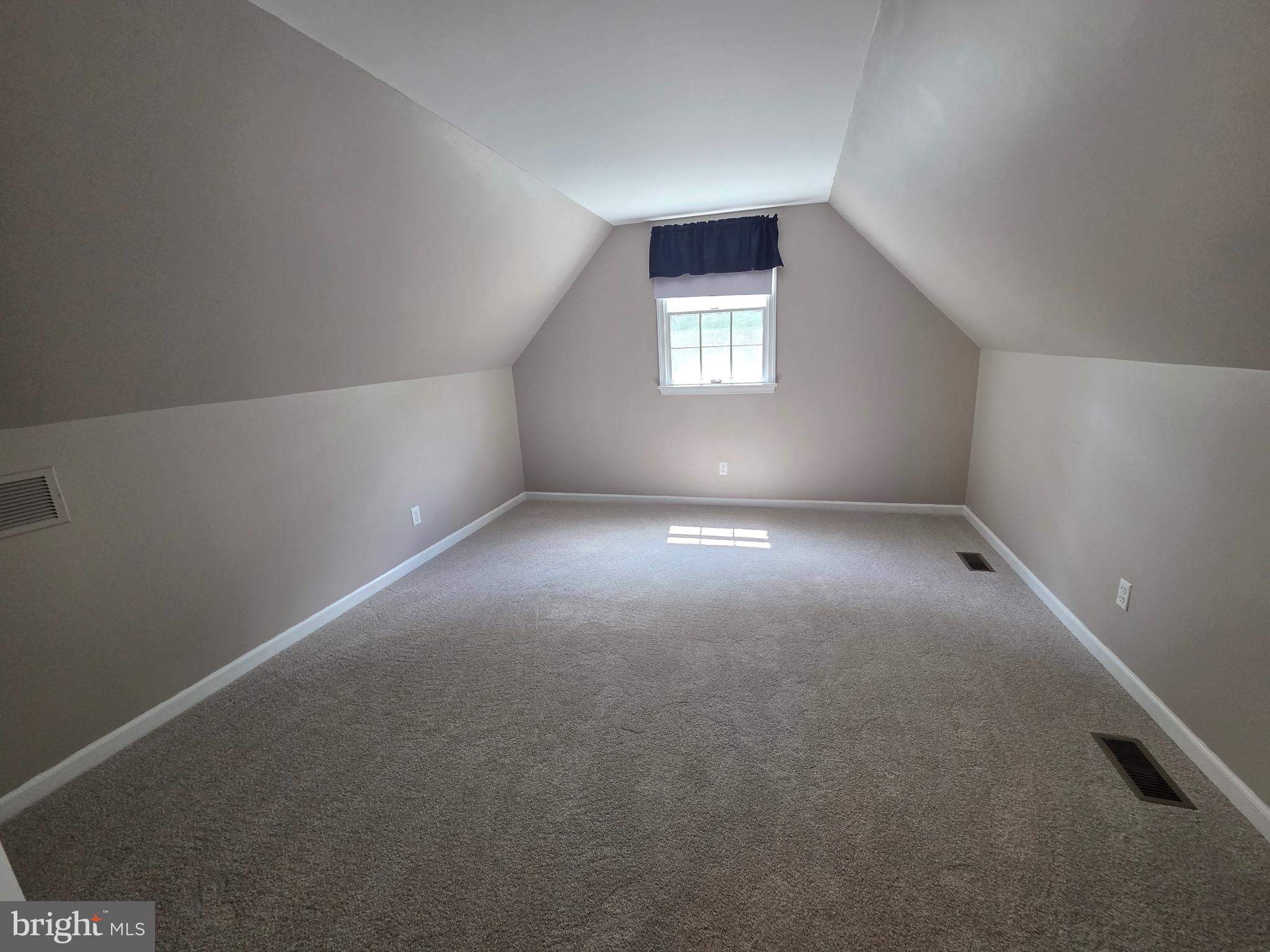 WYNDSTONE FARM ESTATES - Residential