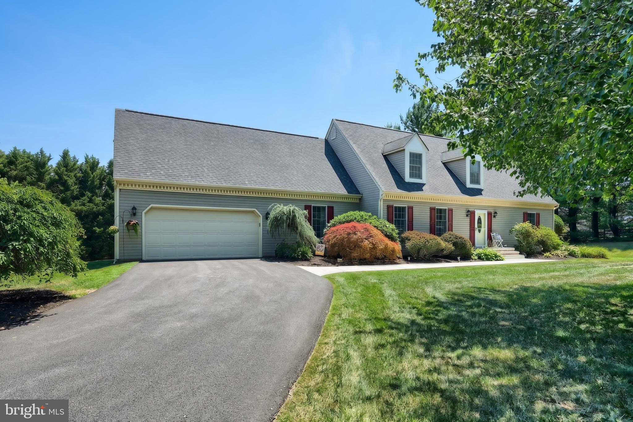 WYNDSTONE FARM ESTATES - Residential