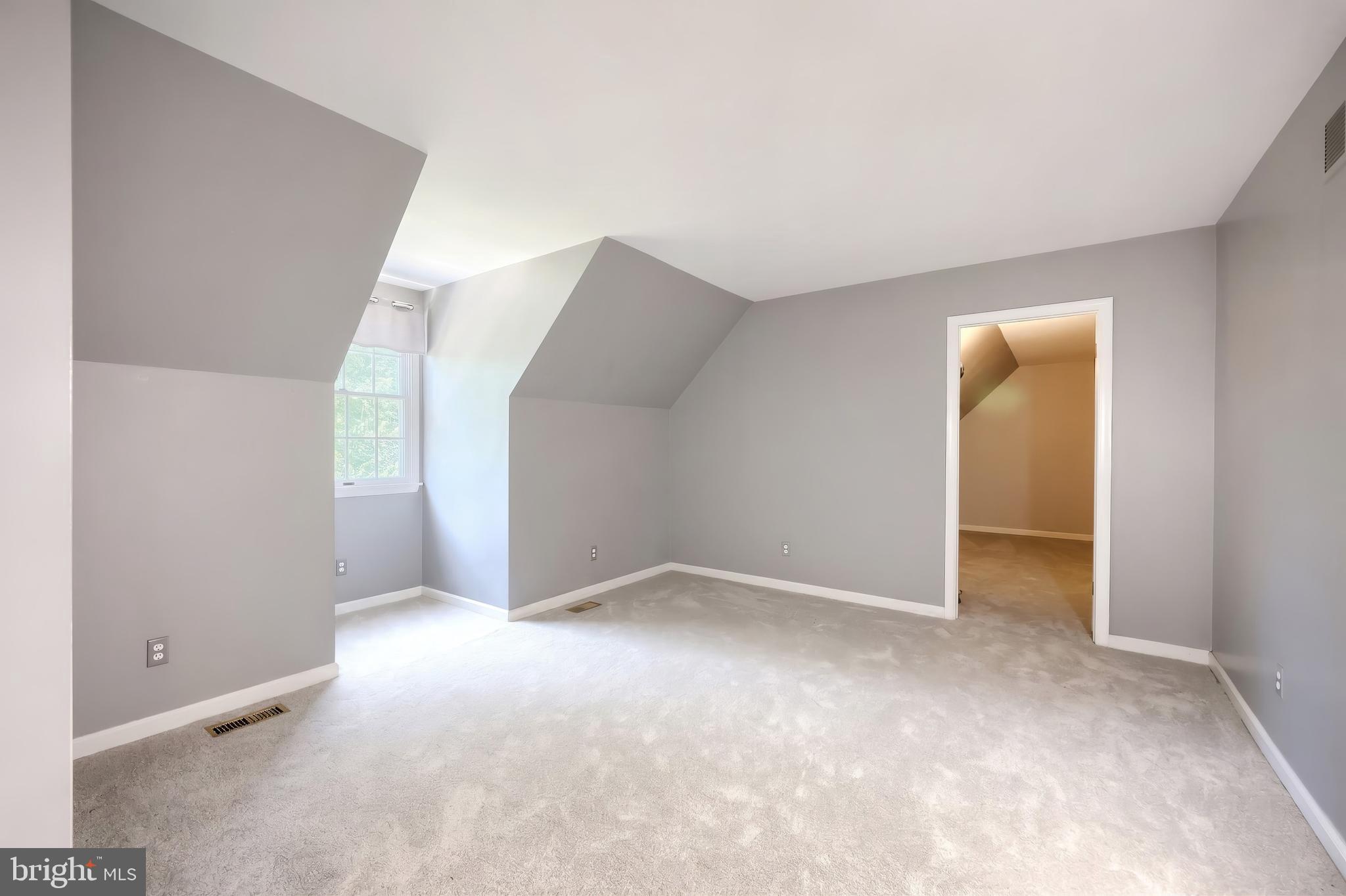 WYNDSTONE FARM ESTATES - Residential