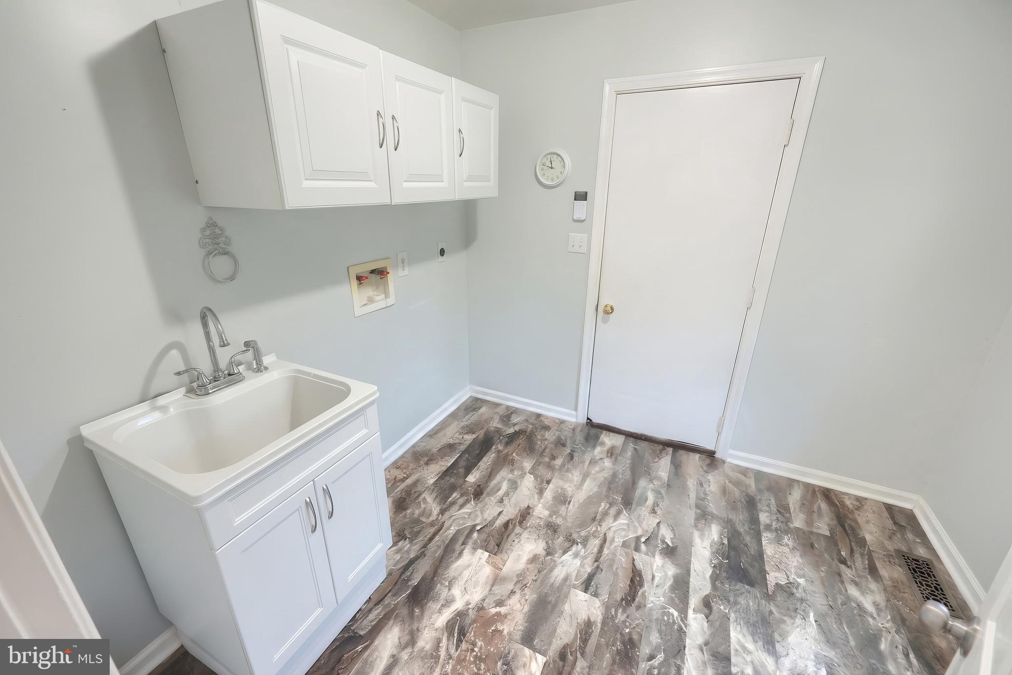 WYNDSTONE FARM ESTATES - Residential