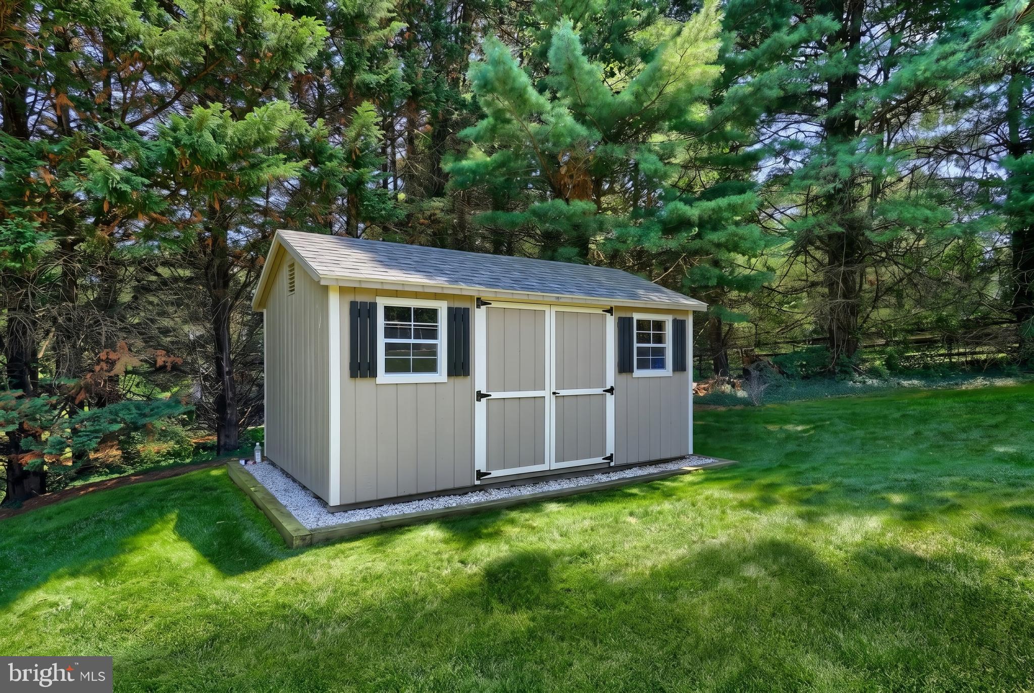 WYNDSTONE FARM ESTATES - Residential