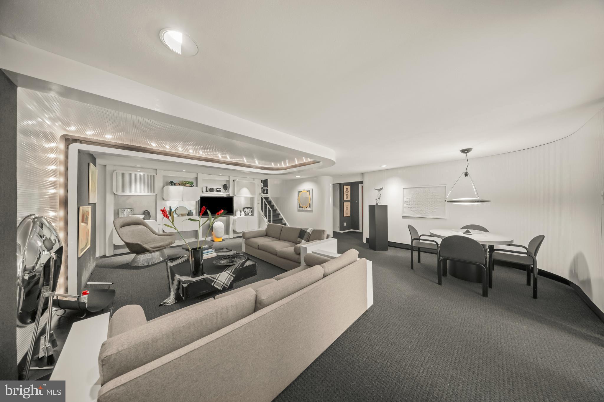 JUSTA FARMS - Residential