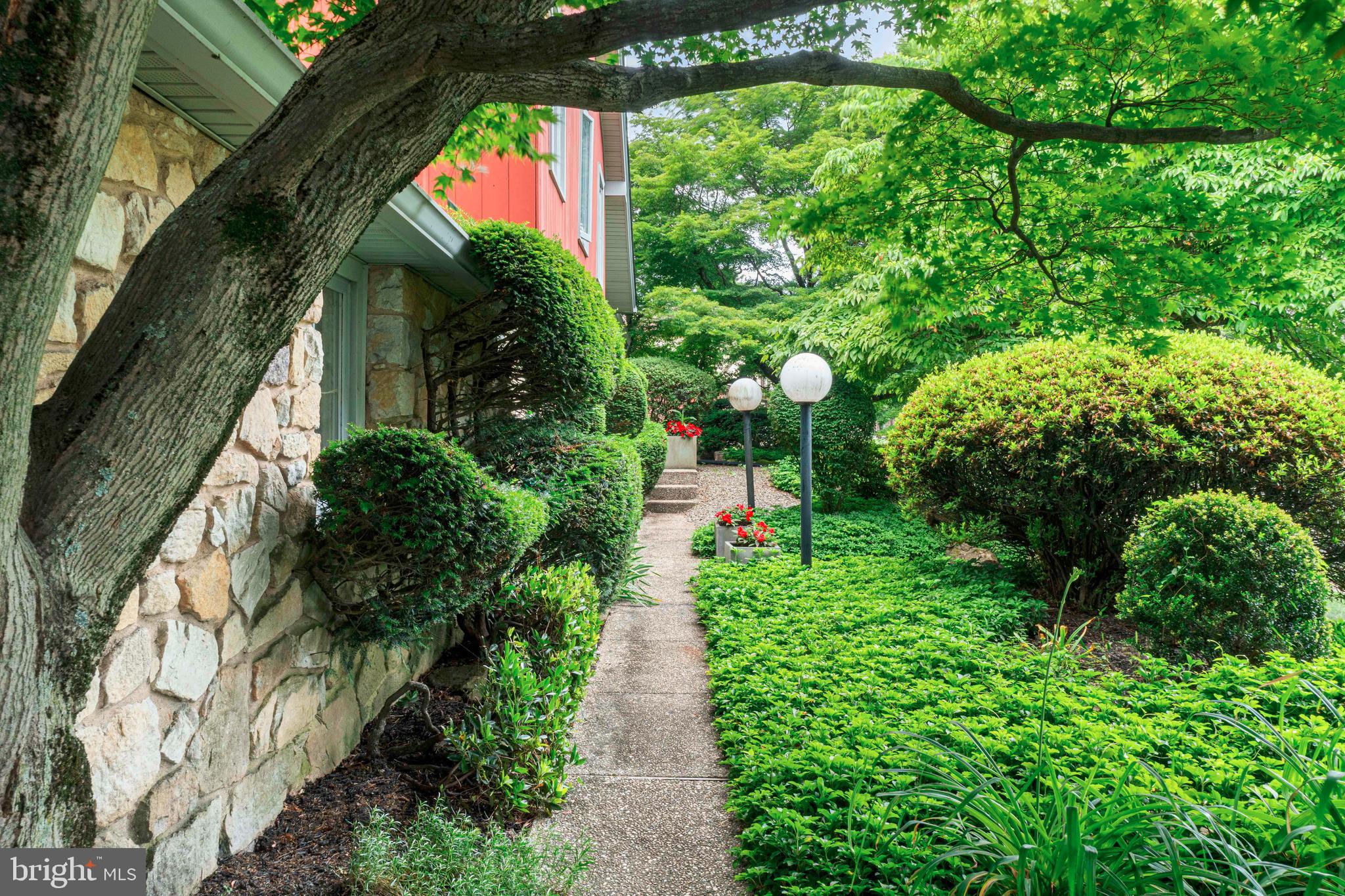 JUSTA FARMS - Residential