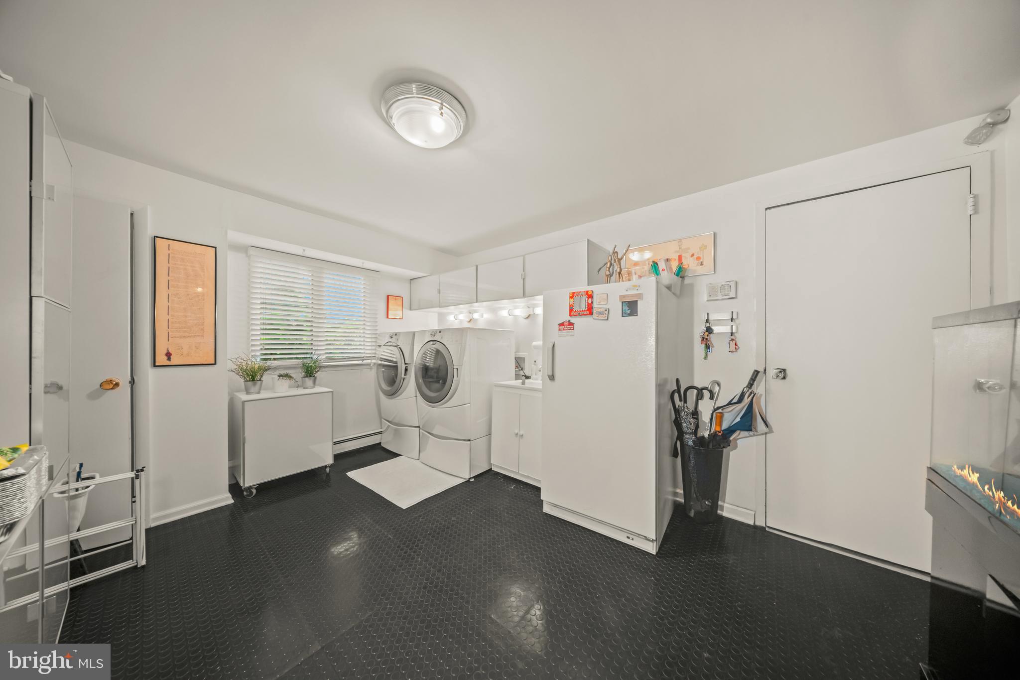JUSTA FARMS - Residential