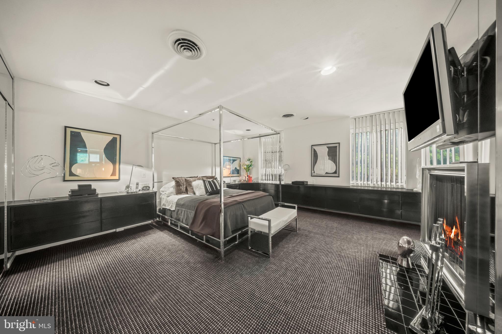 JUSTA FARMS - Residential