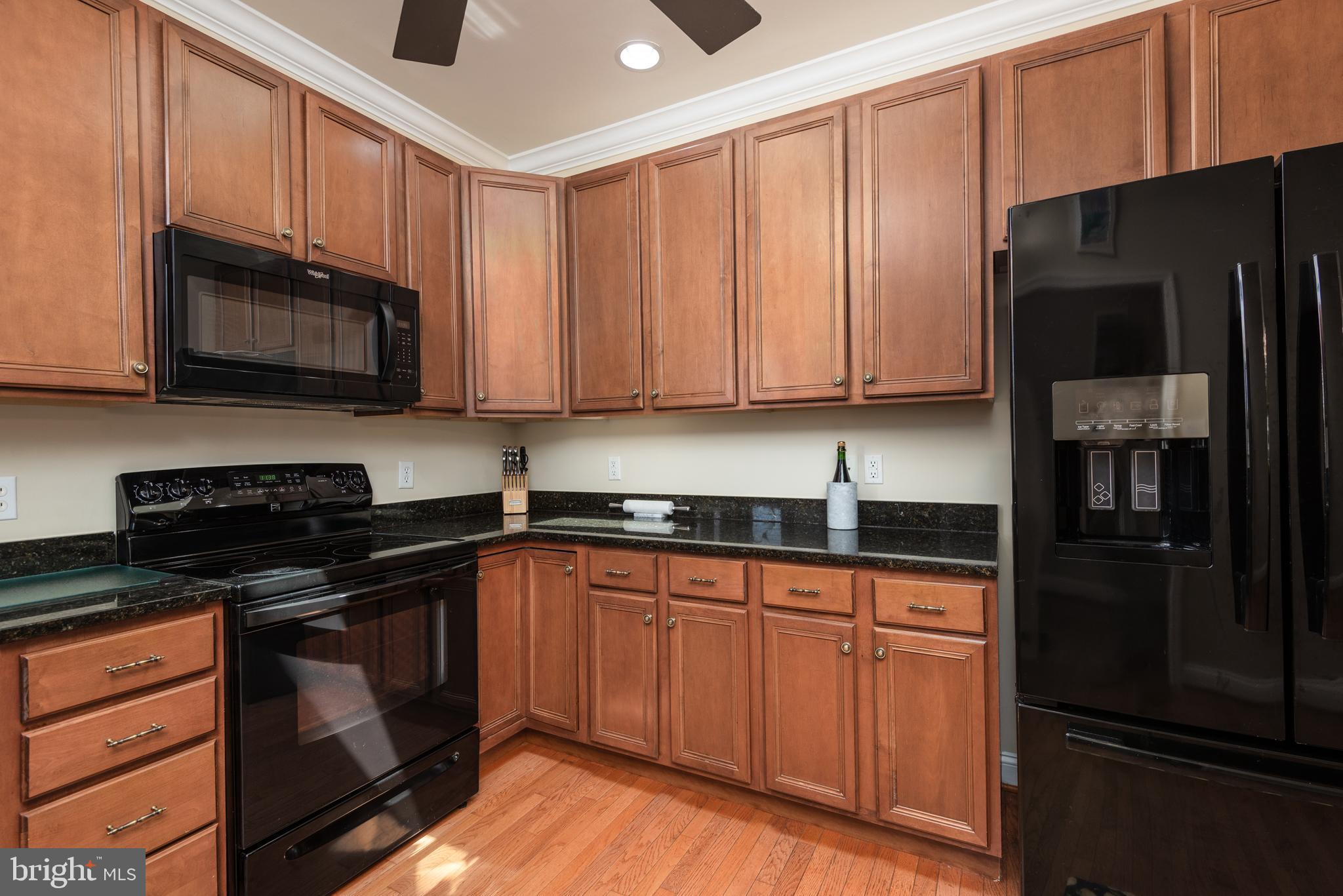 THOMPSON CREEK TOWNHOMES - Residential