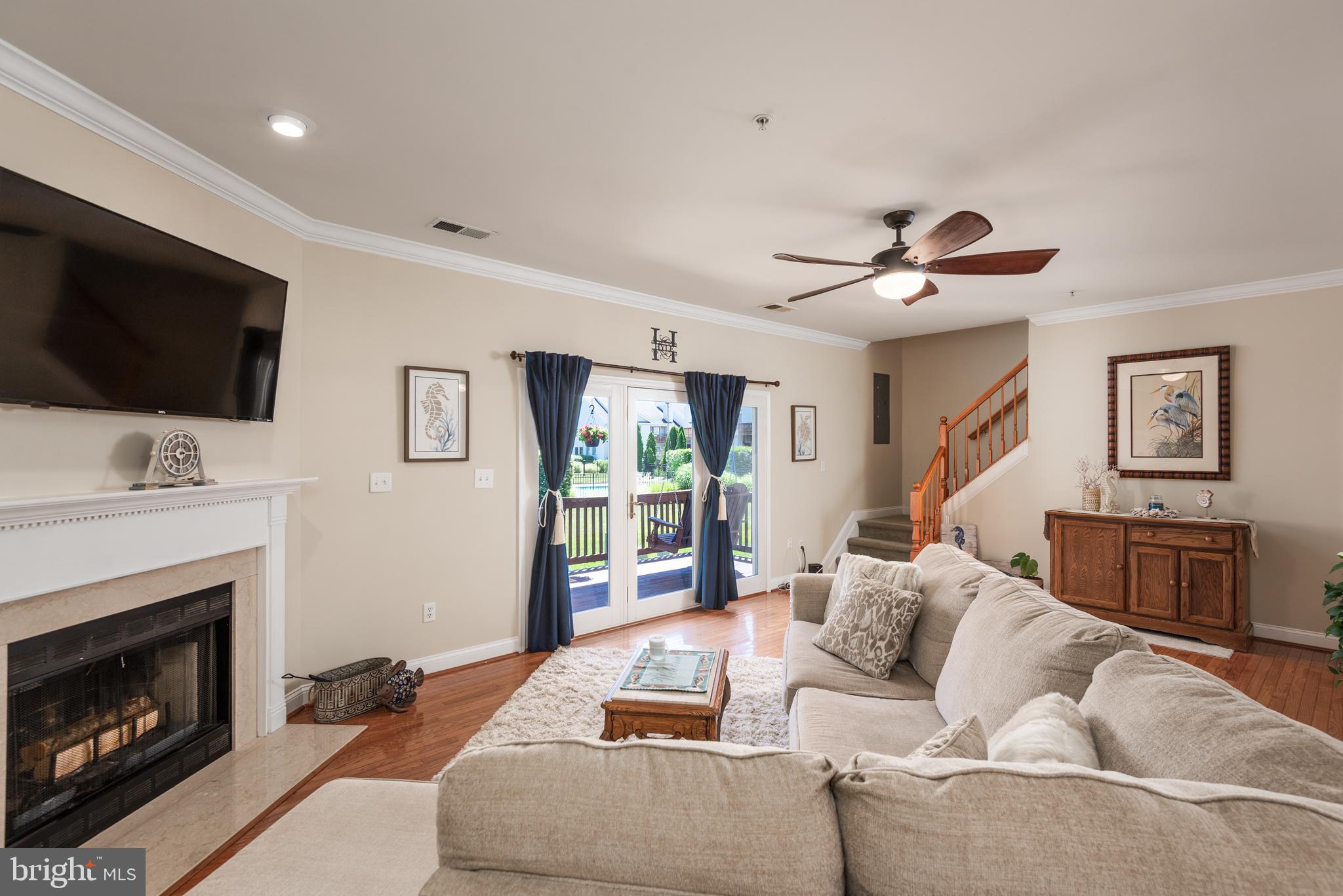 THOMPSON CREEK TOWNHOMES - Residential