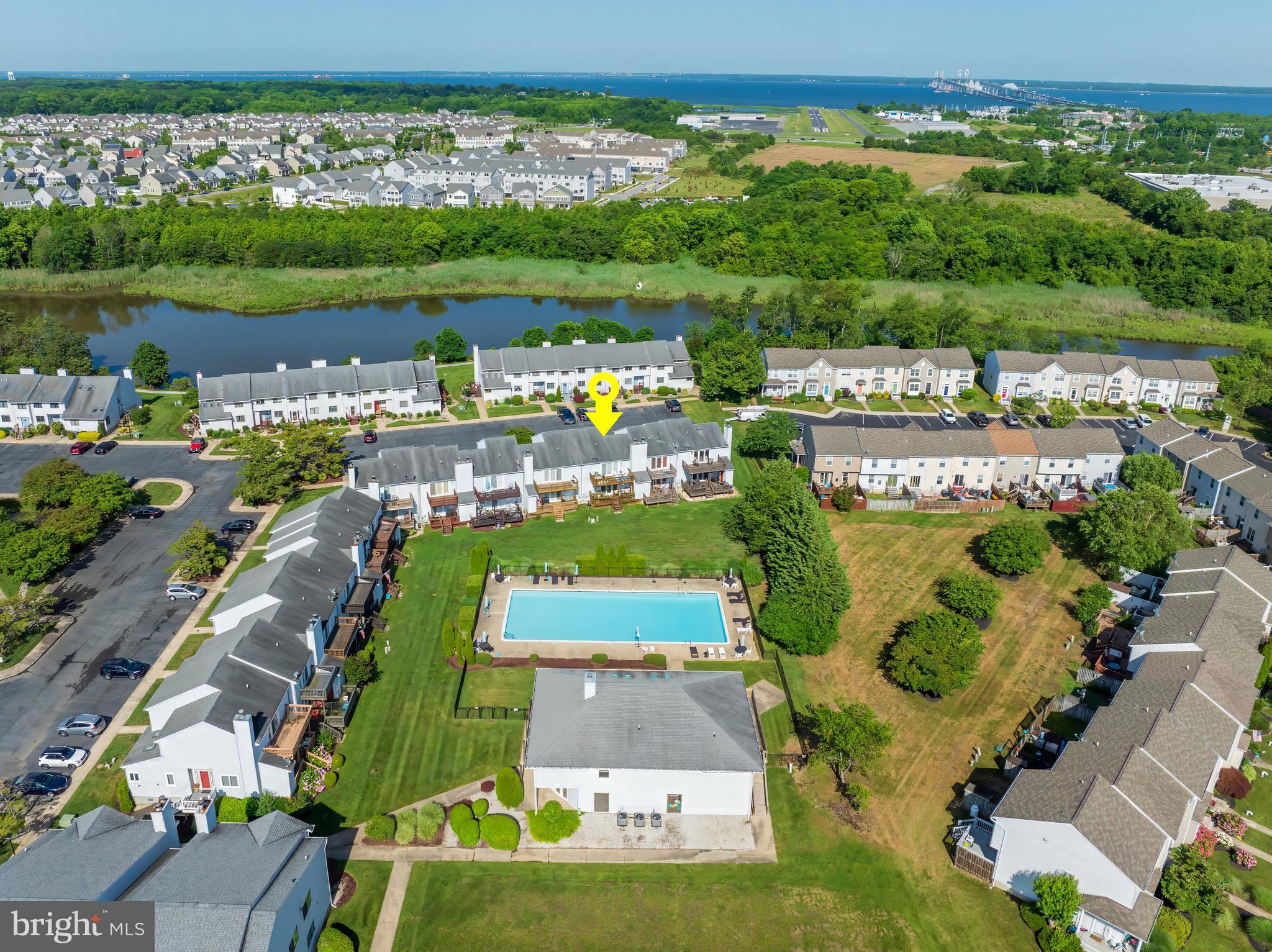 THOMPSON CREEK TOWNHOMES - Residential