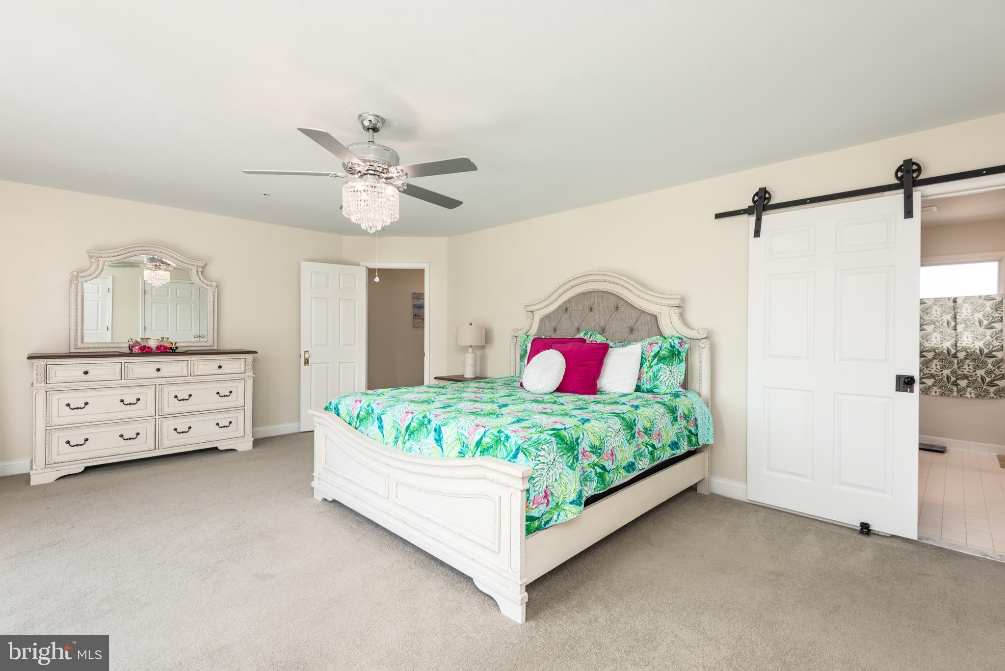THOMPSON CREEK TOWNHOMES - Residential
