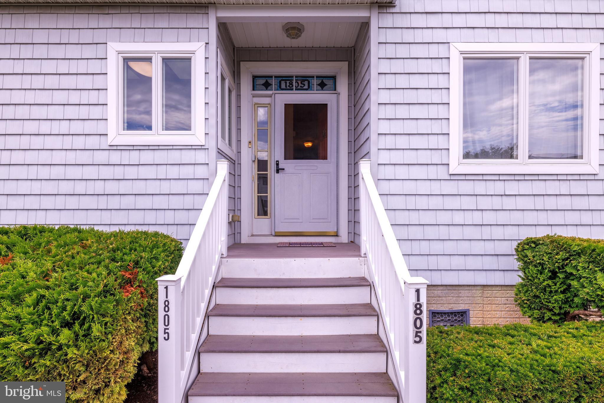 THOMPSON CREEK TOWNHOMES - Residential