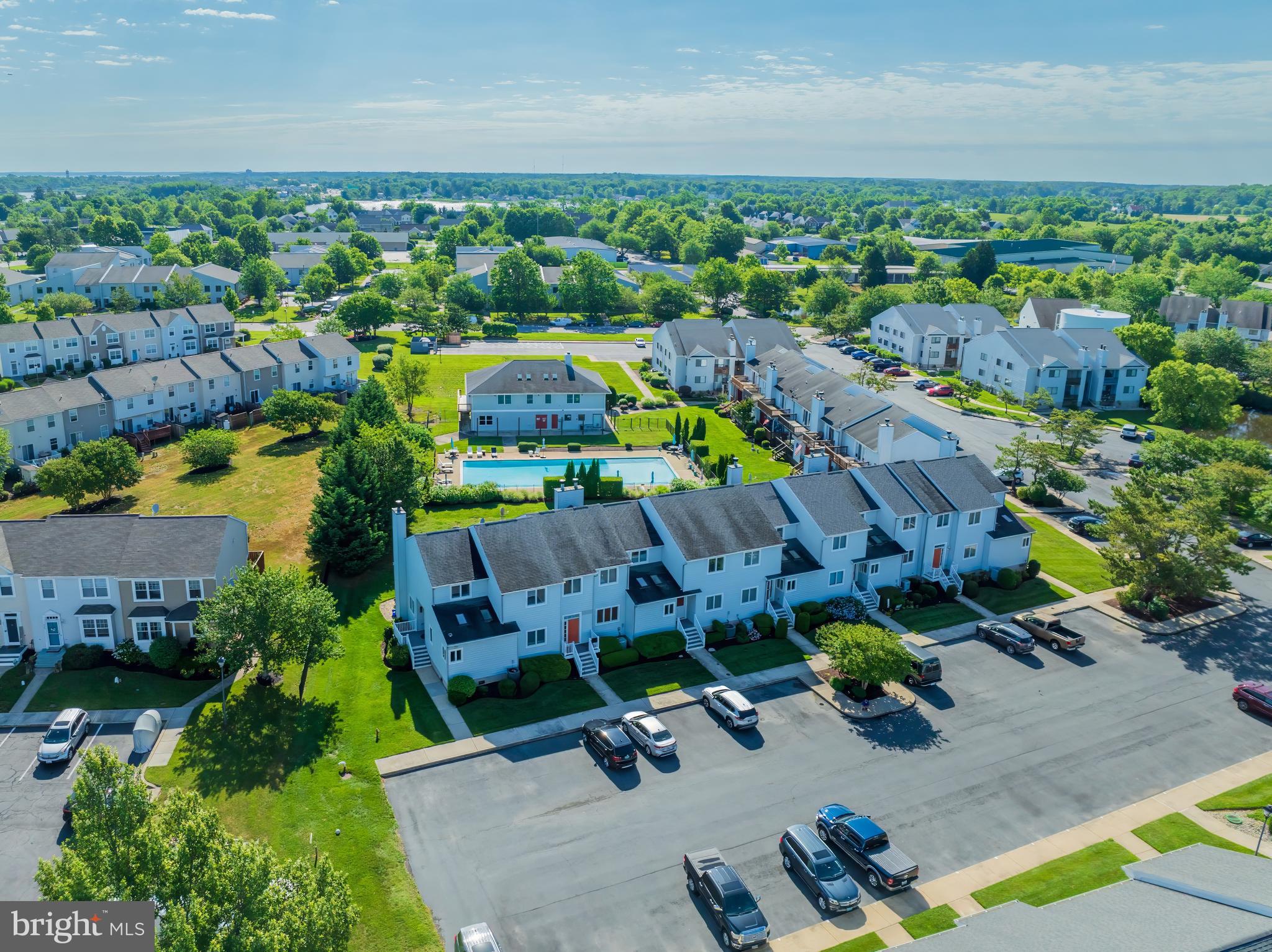 THOMPSON CREEK TOWNHOMES - Residential