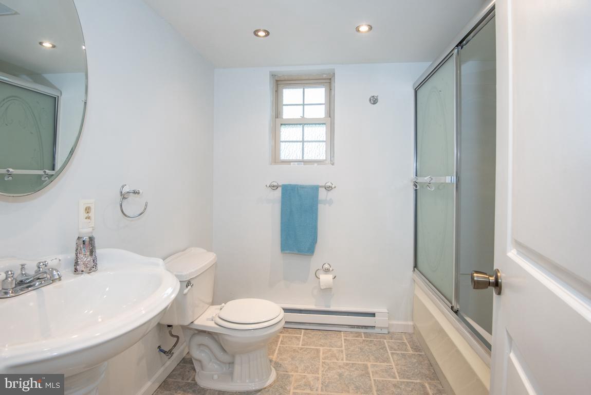 EAST NOTTINGHAM TW - Residential