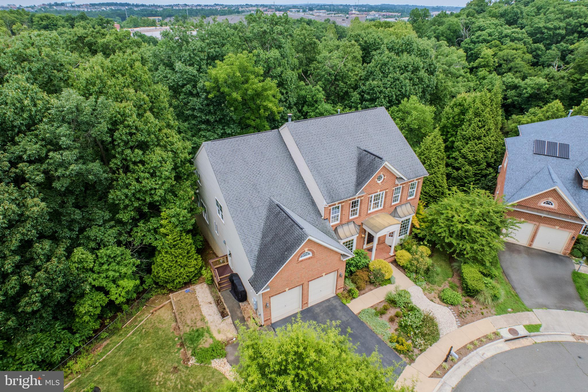 BEAUREGARD OVERLOOK - Residential