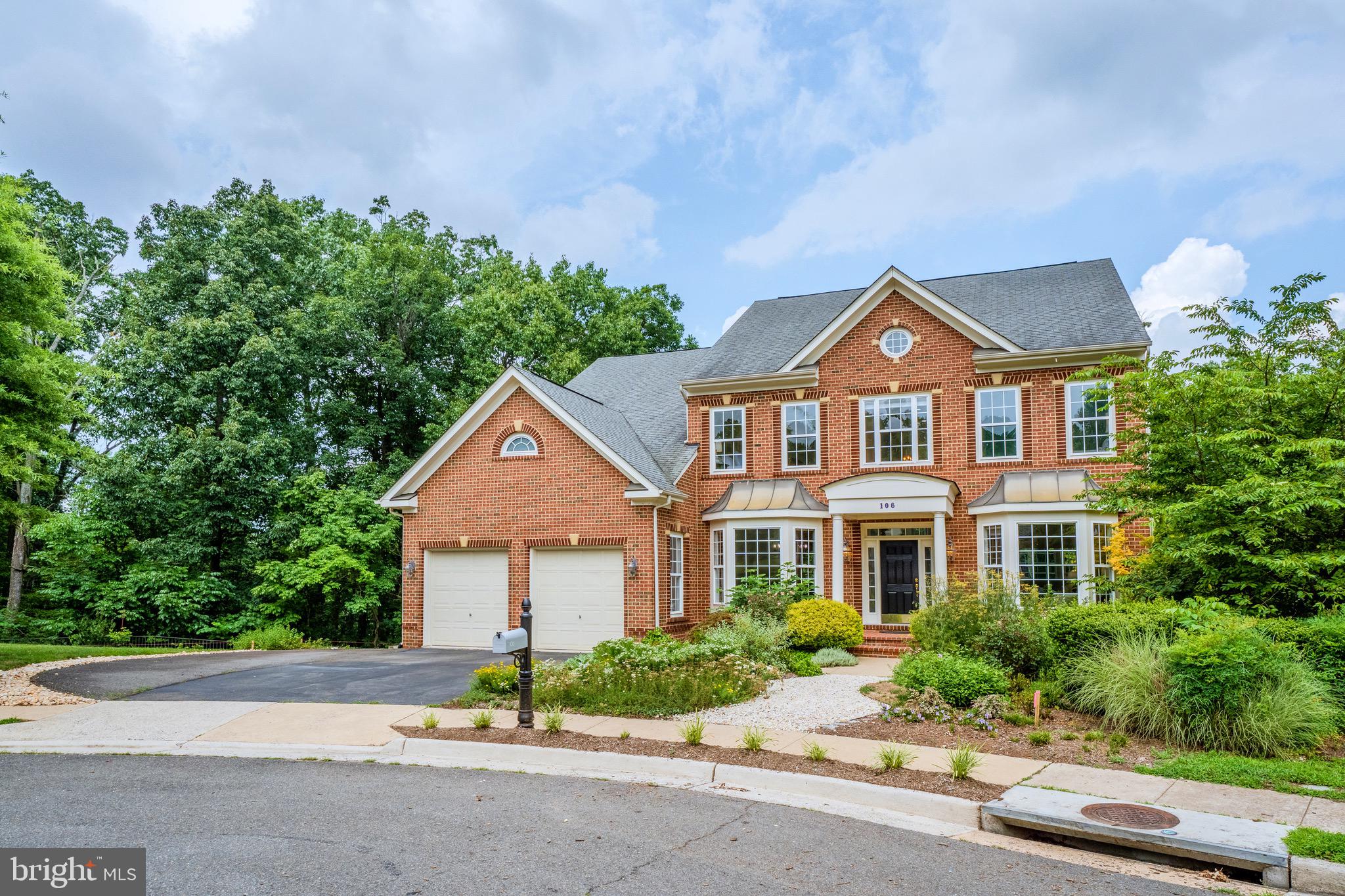 BEAUREGARD OVERLOOK - Residential