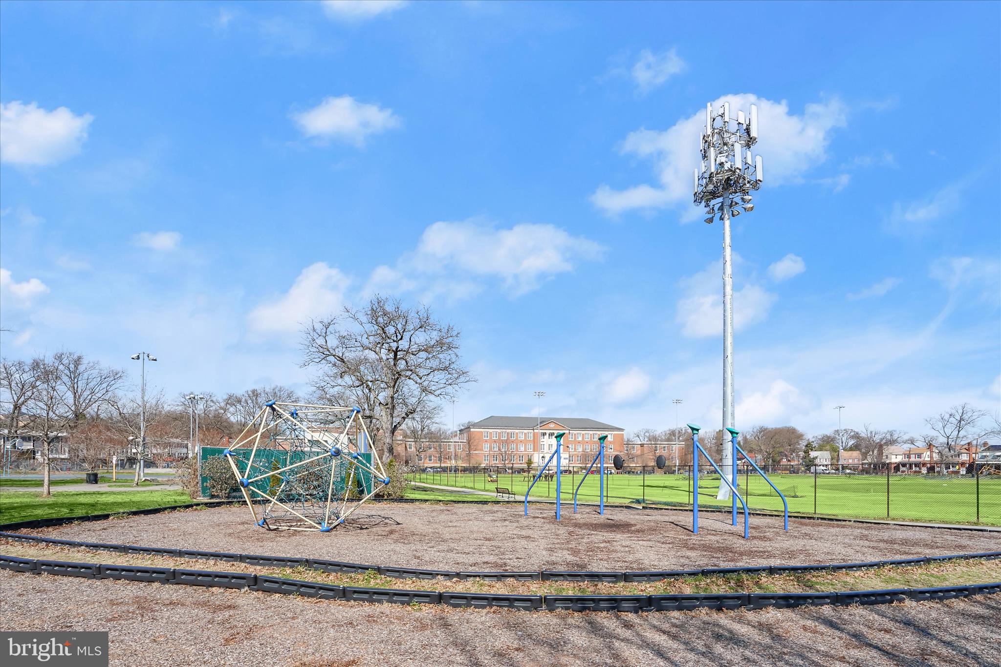 BROOKLAND - Residential