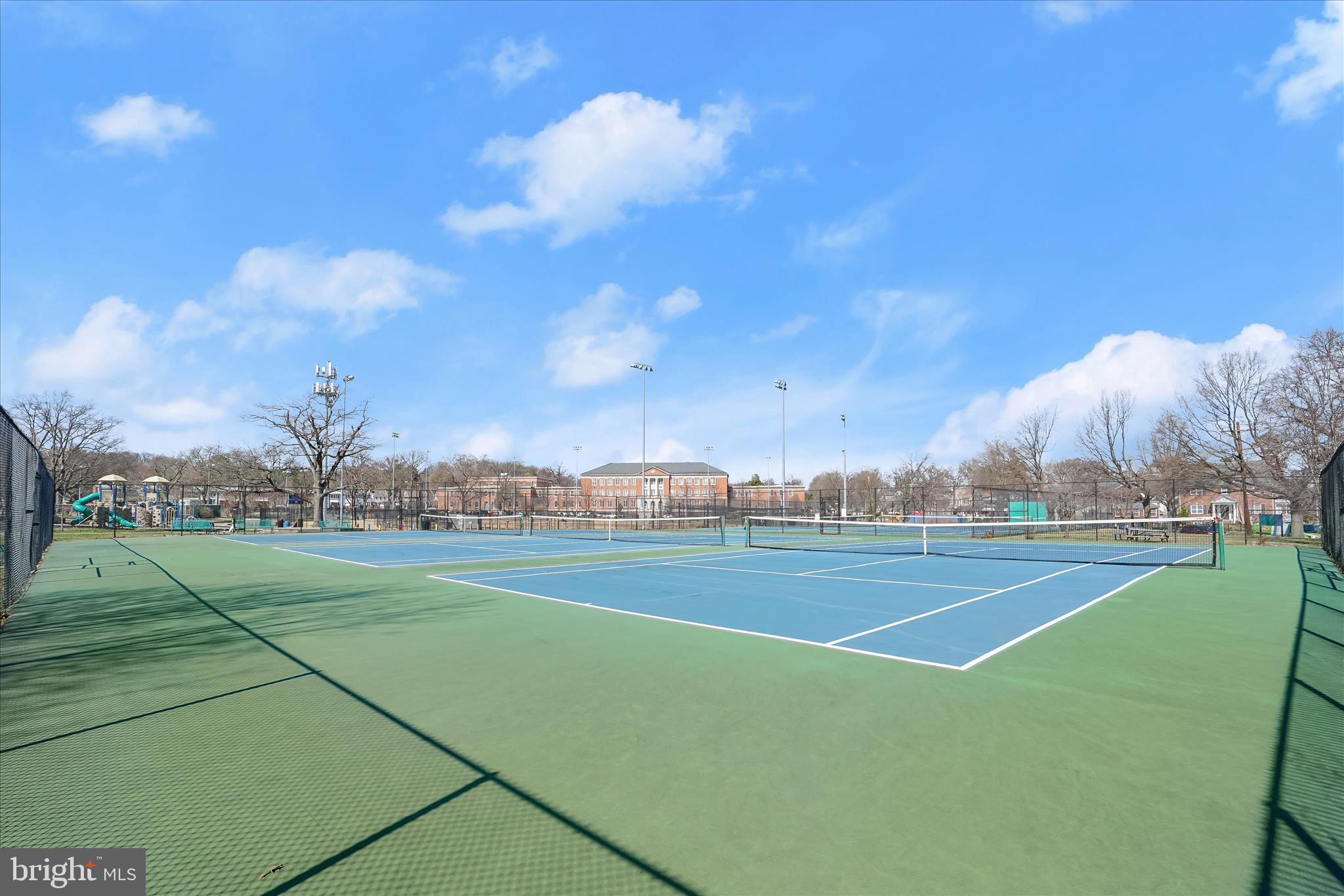 BROOKLAND - Residential
