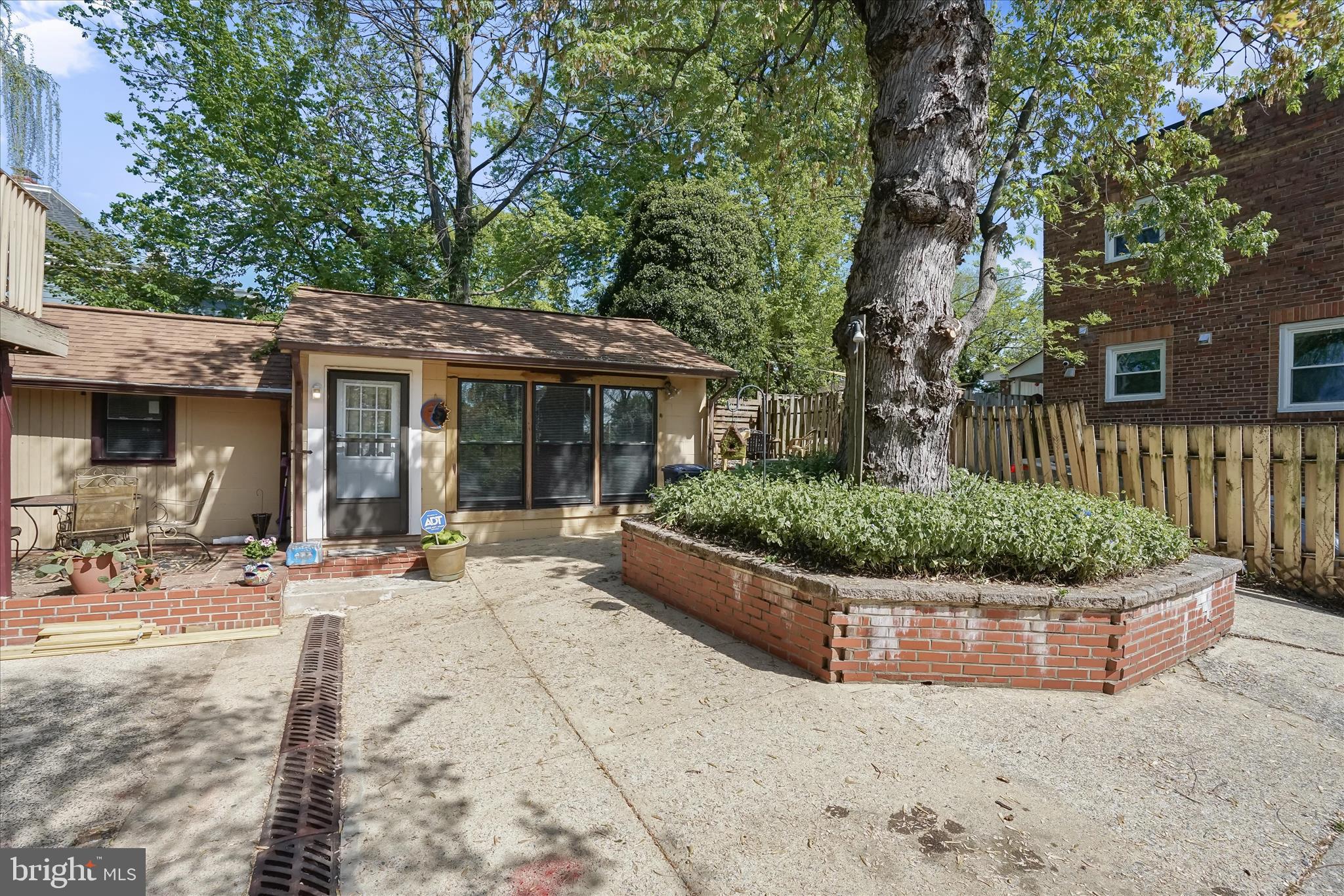 BROOKLAND - Residential