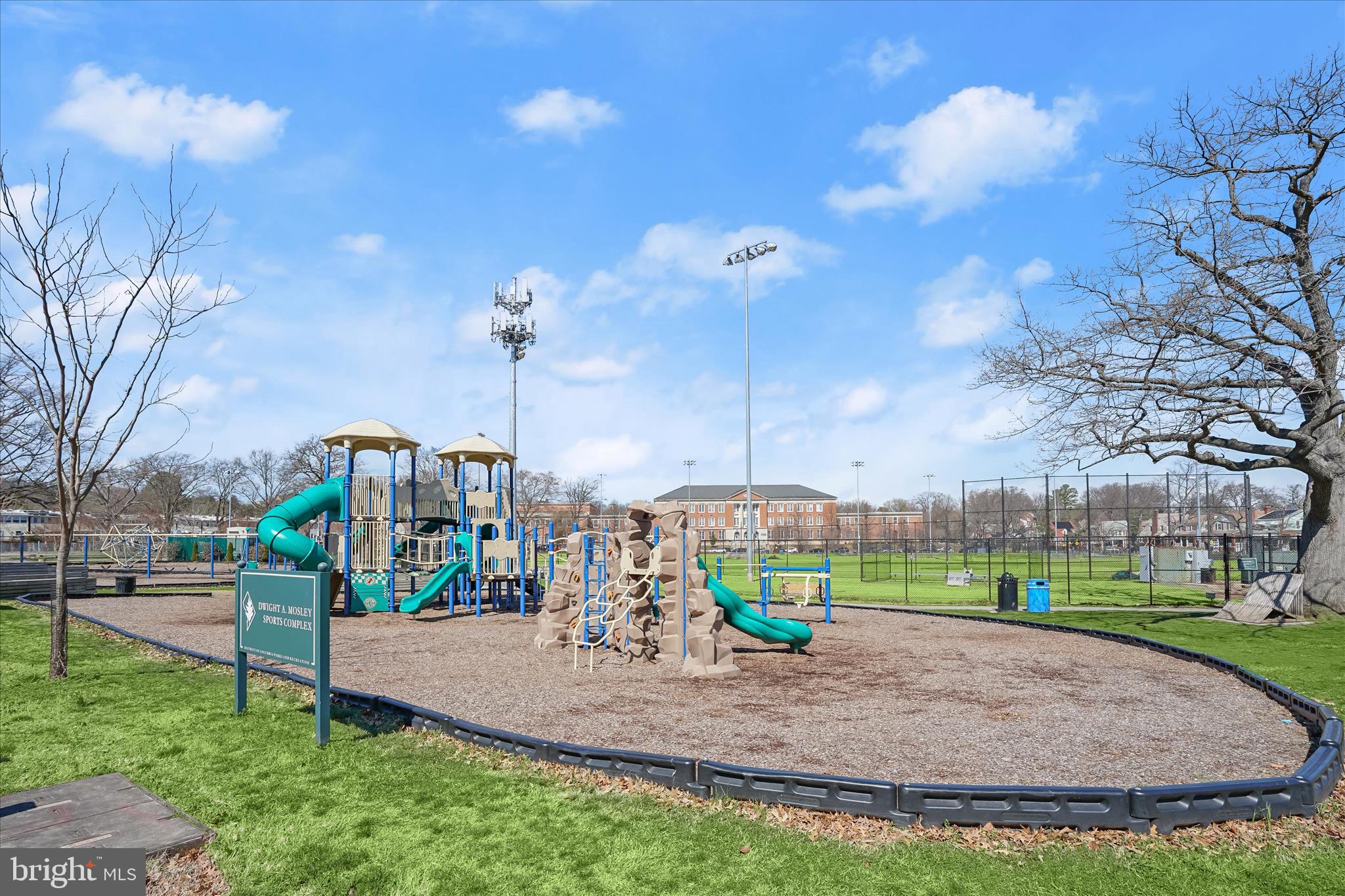 BROOKLAND - Residential