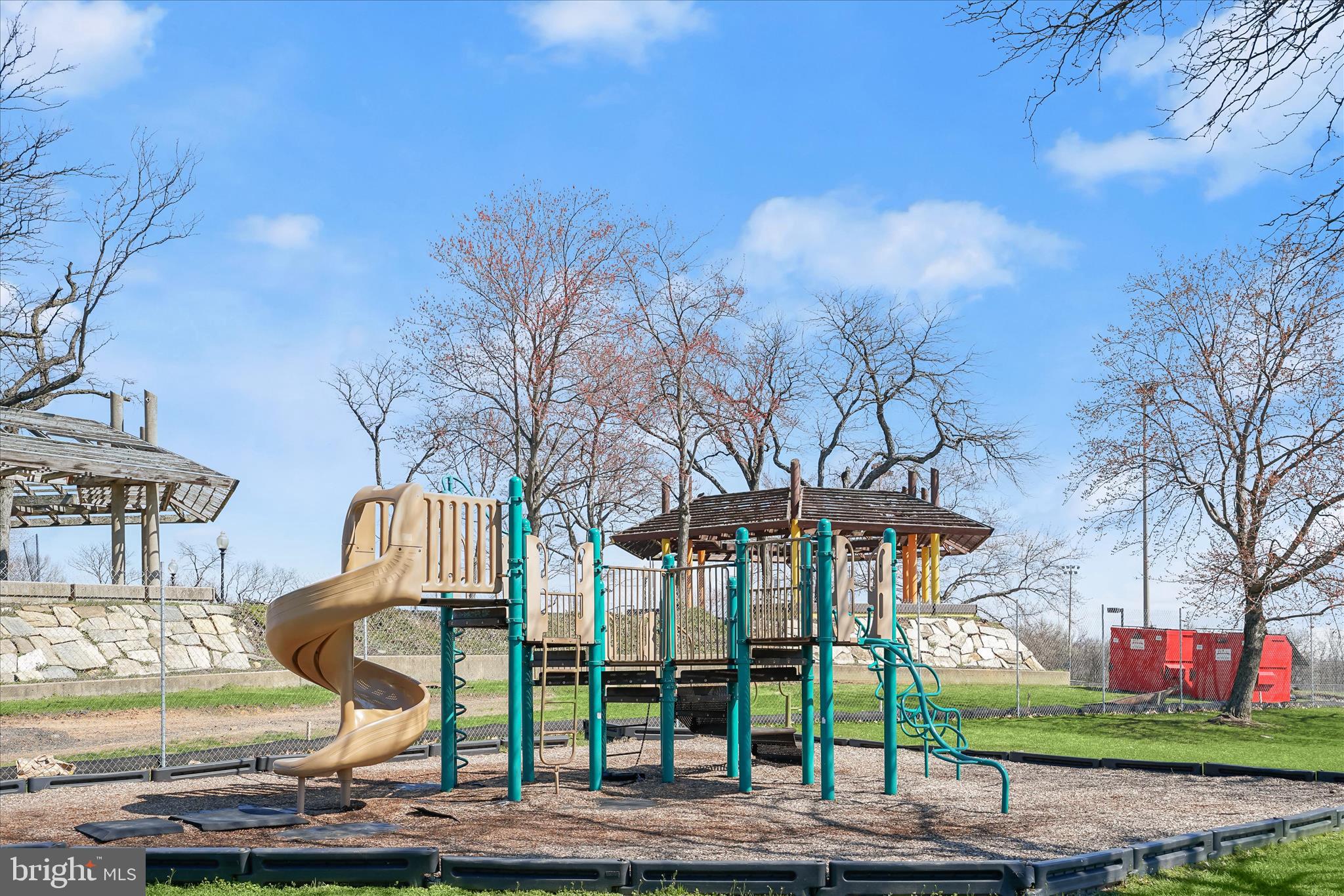 BROOKLAND - Residential