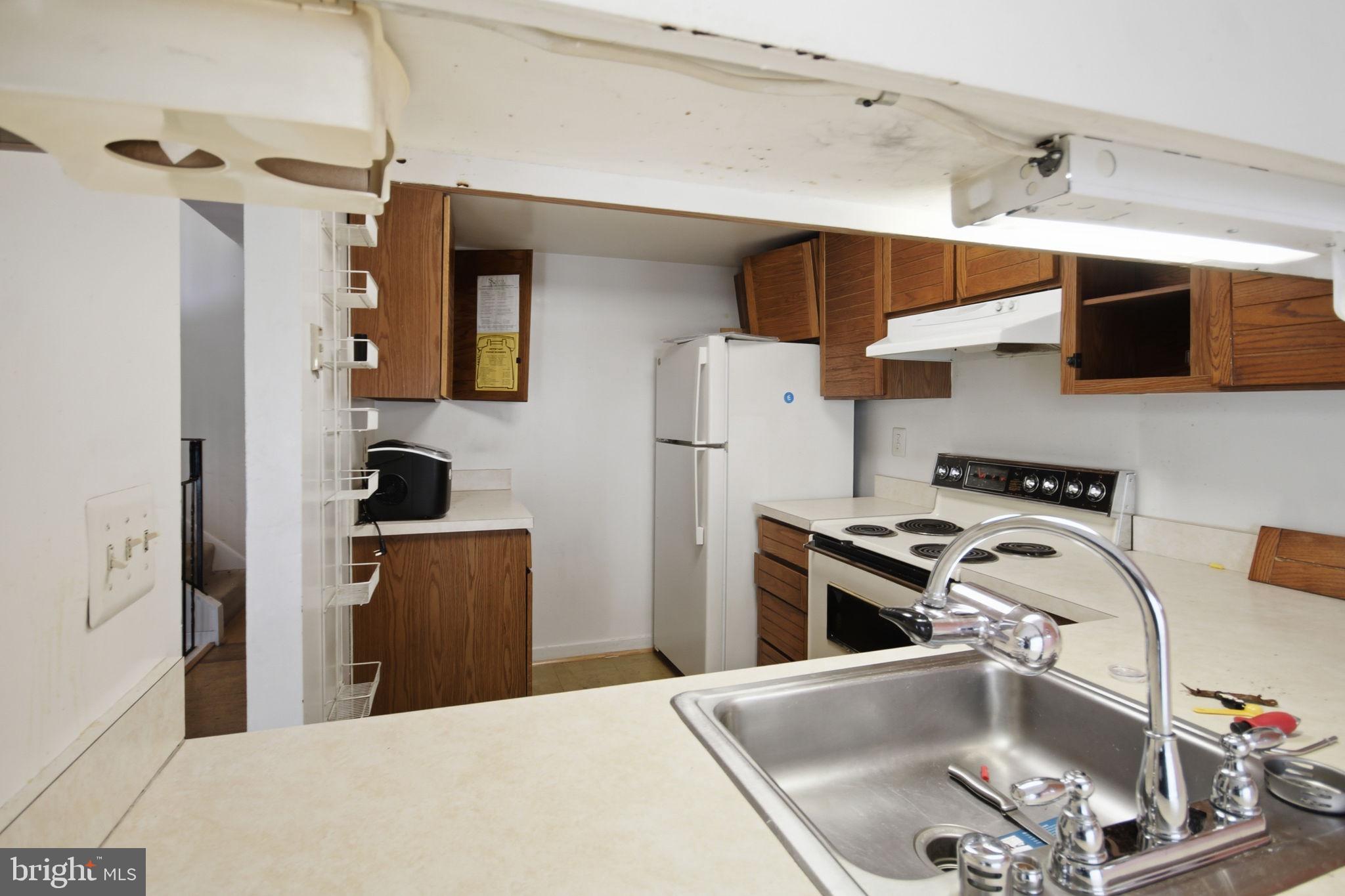 MONTGOMERY VILLAGE - Residential