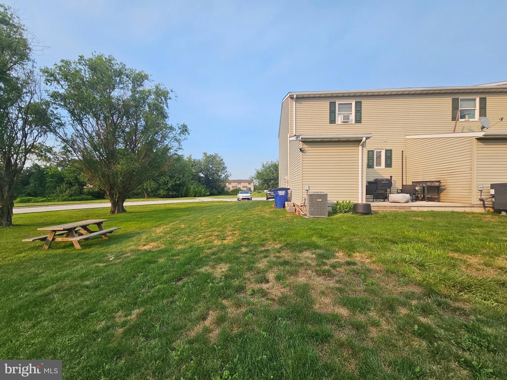 COLONIAL RIDGE - Residential