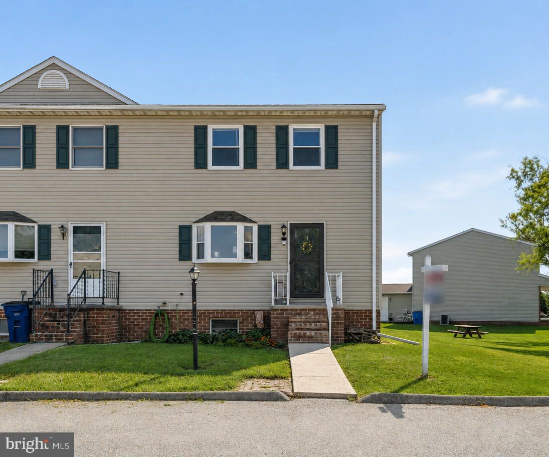 COLONIAL RIDGE - Residential