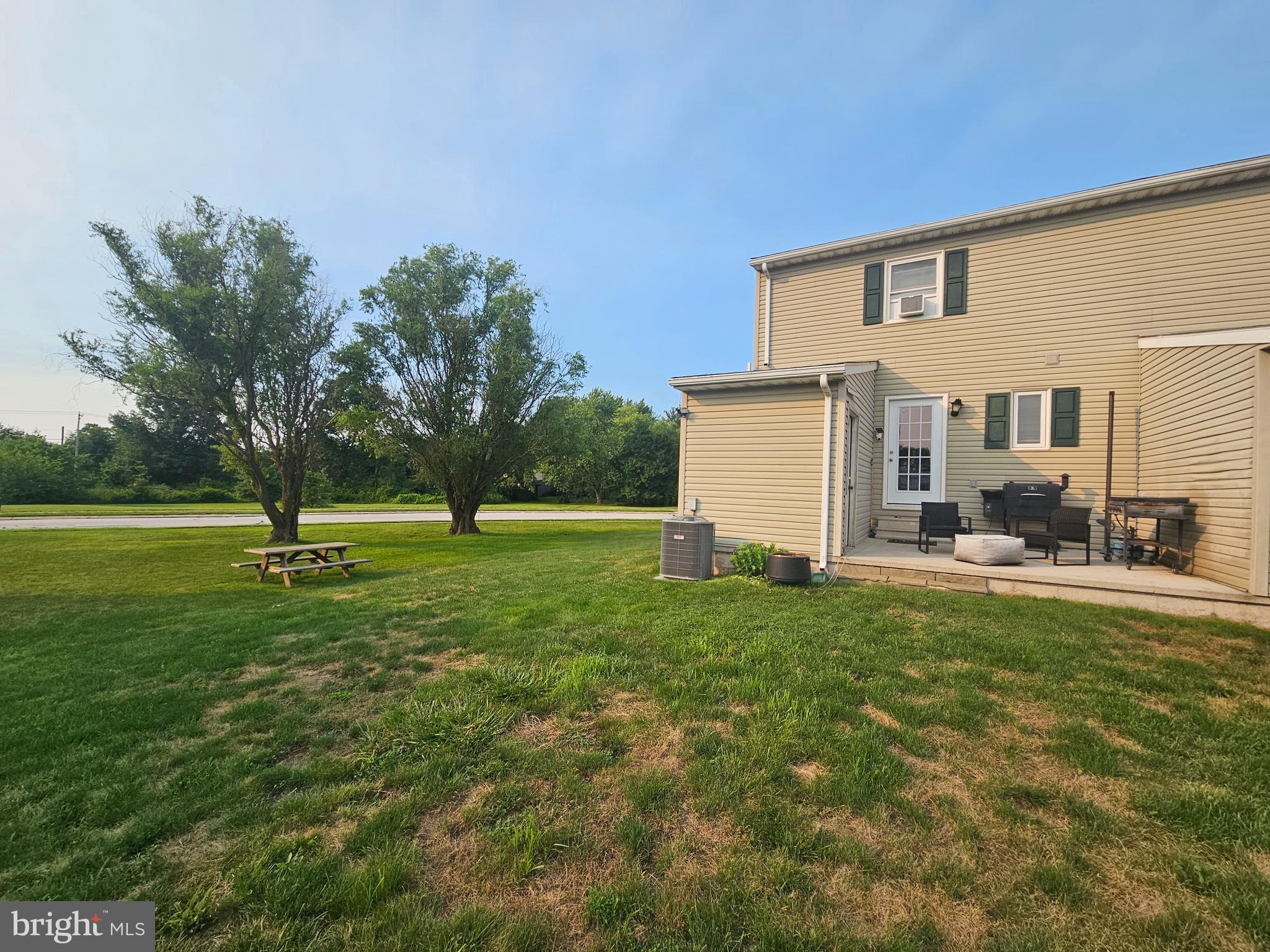 COLONIAL RIDGE - Residential