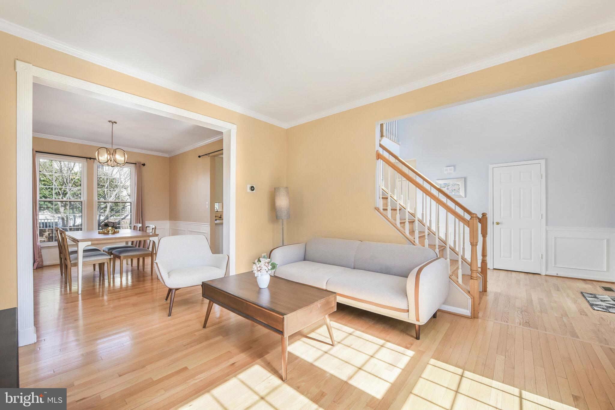 GREAT FALLS CHASE - Residential Lease
