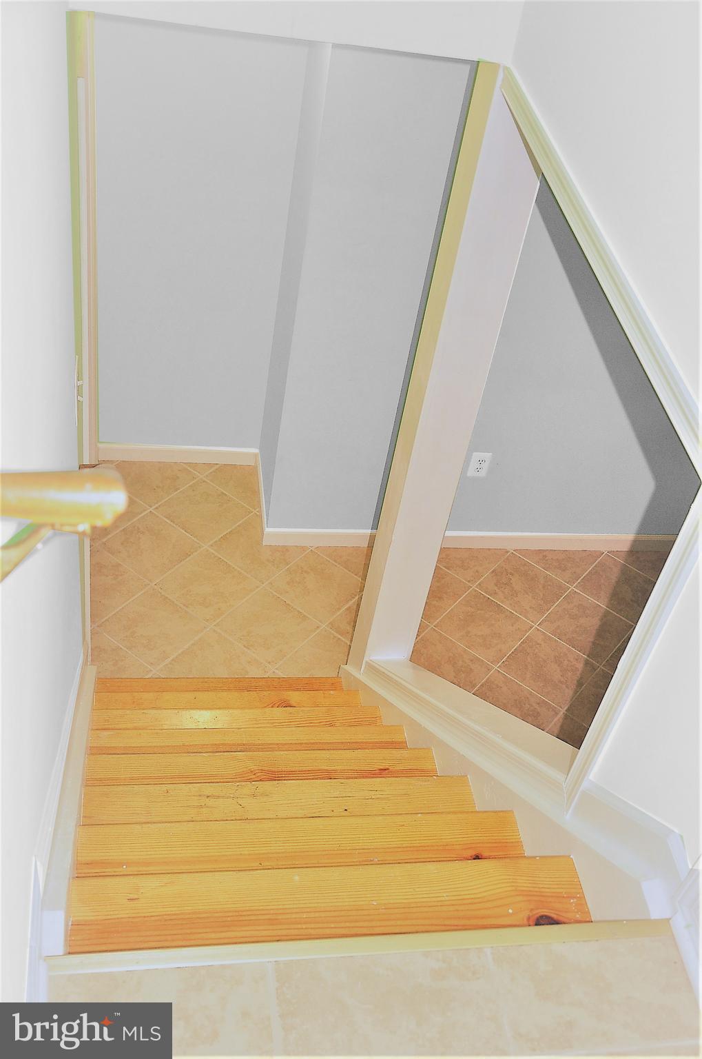 GREAT FALLS CHASE - Residential Lease