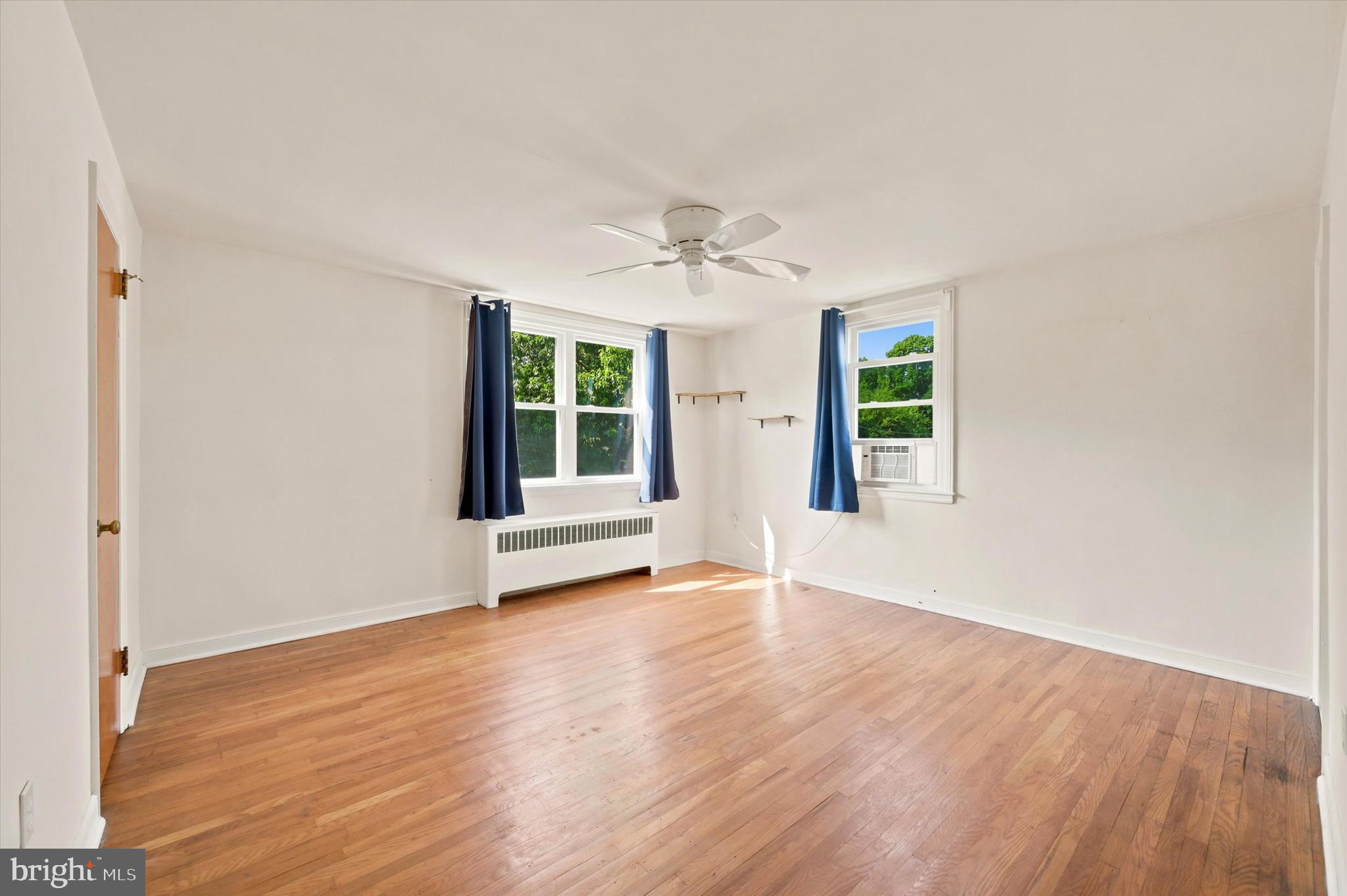 ROXBOROUGH - Residential