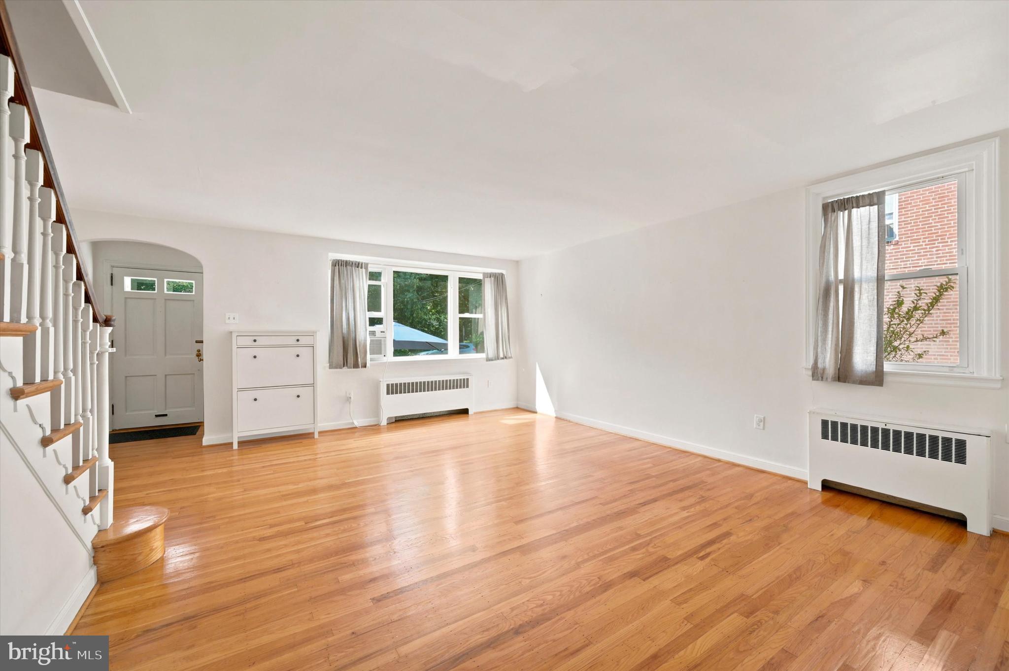 ROXBOROUGH - Residential