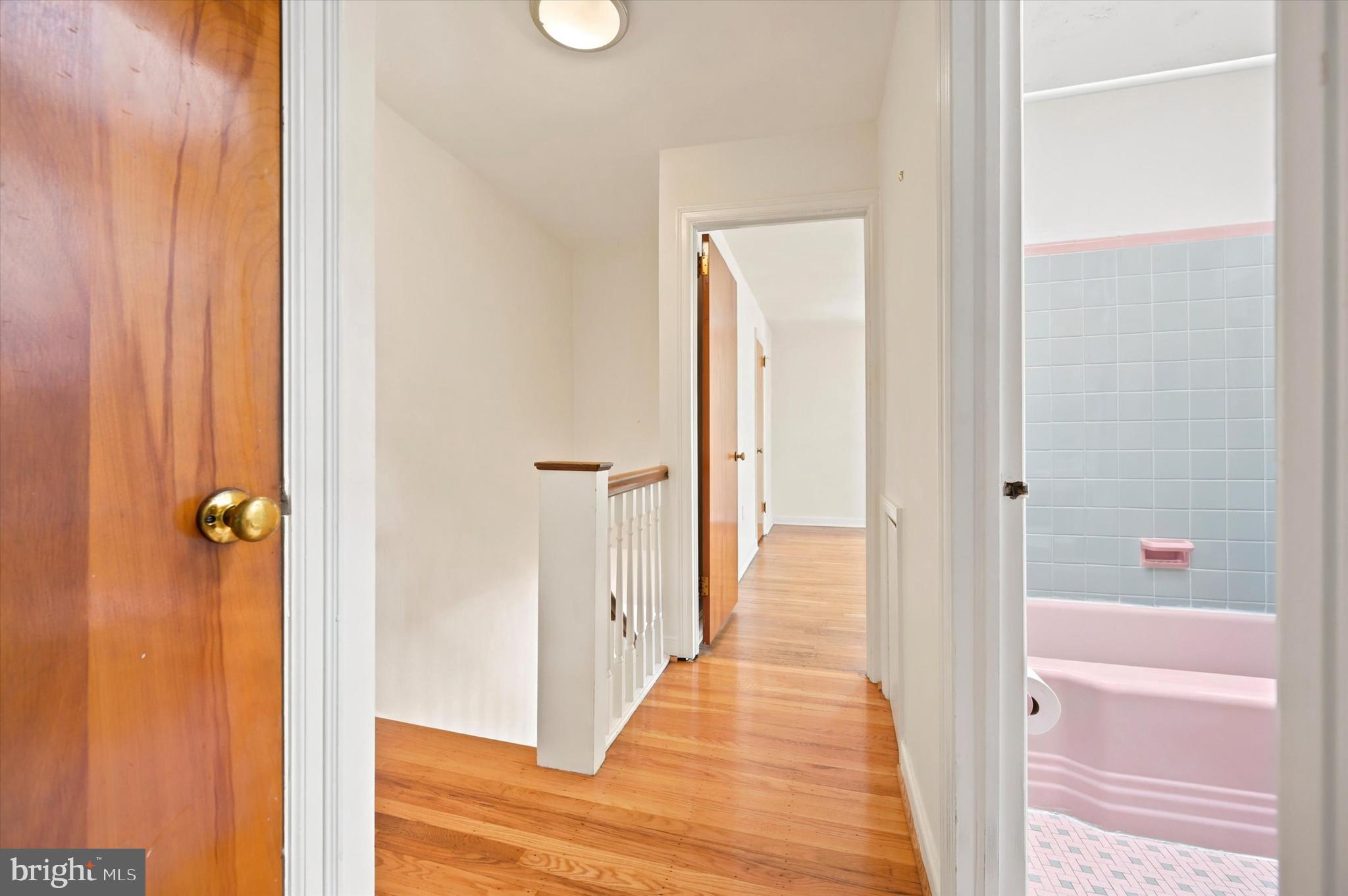 ROXBOROUGH - Residential