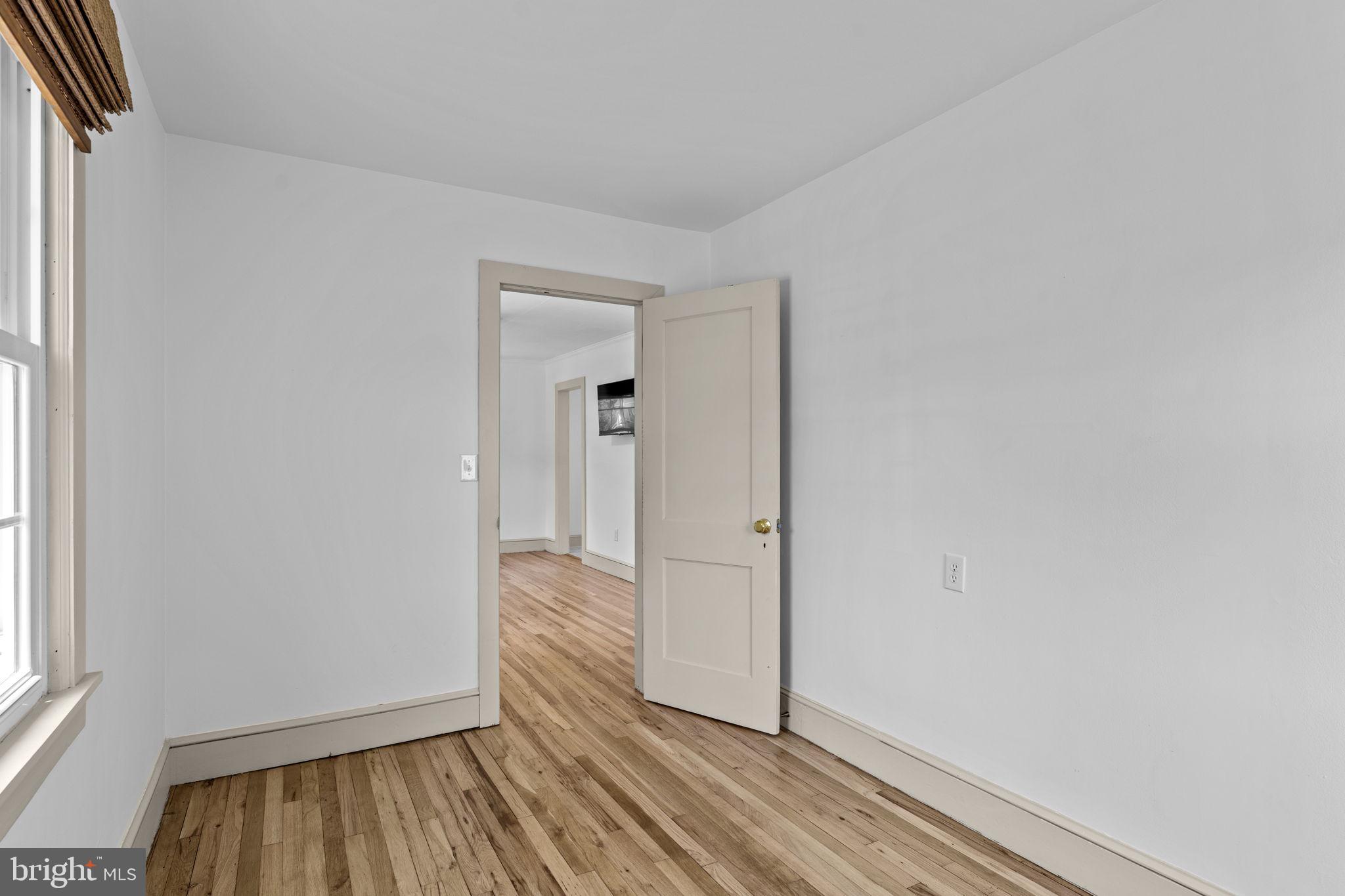 JONES - Residential