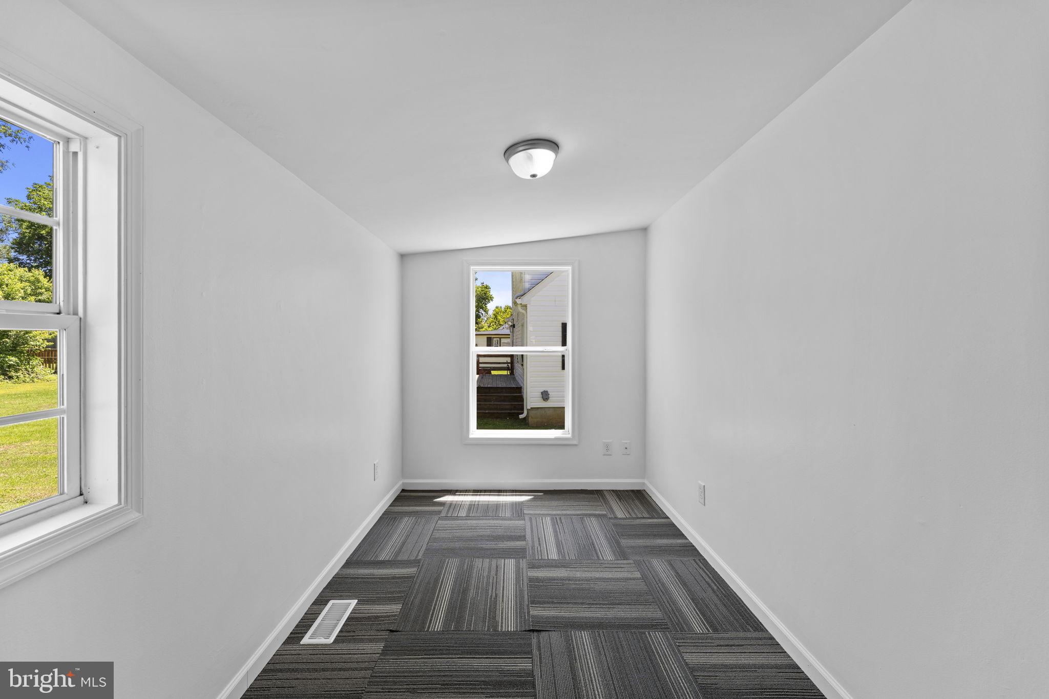 JONES - Residential