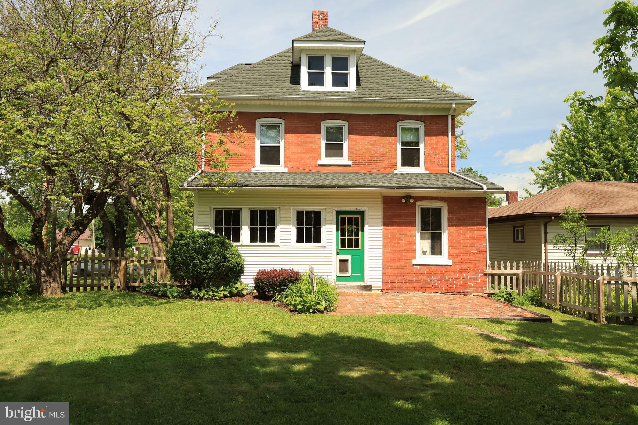 HOWARD - Residential