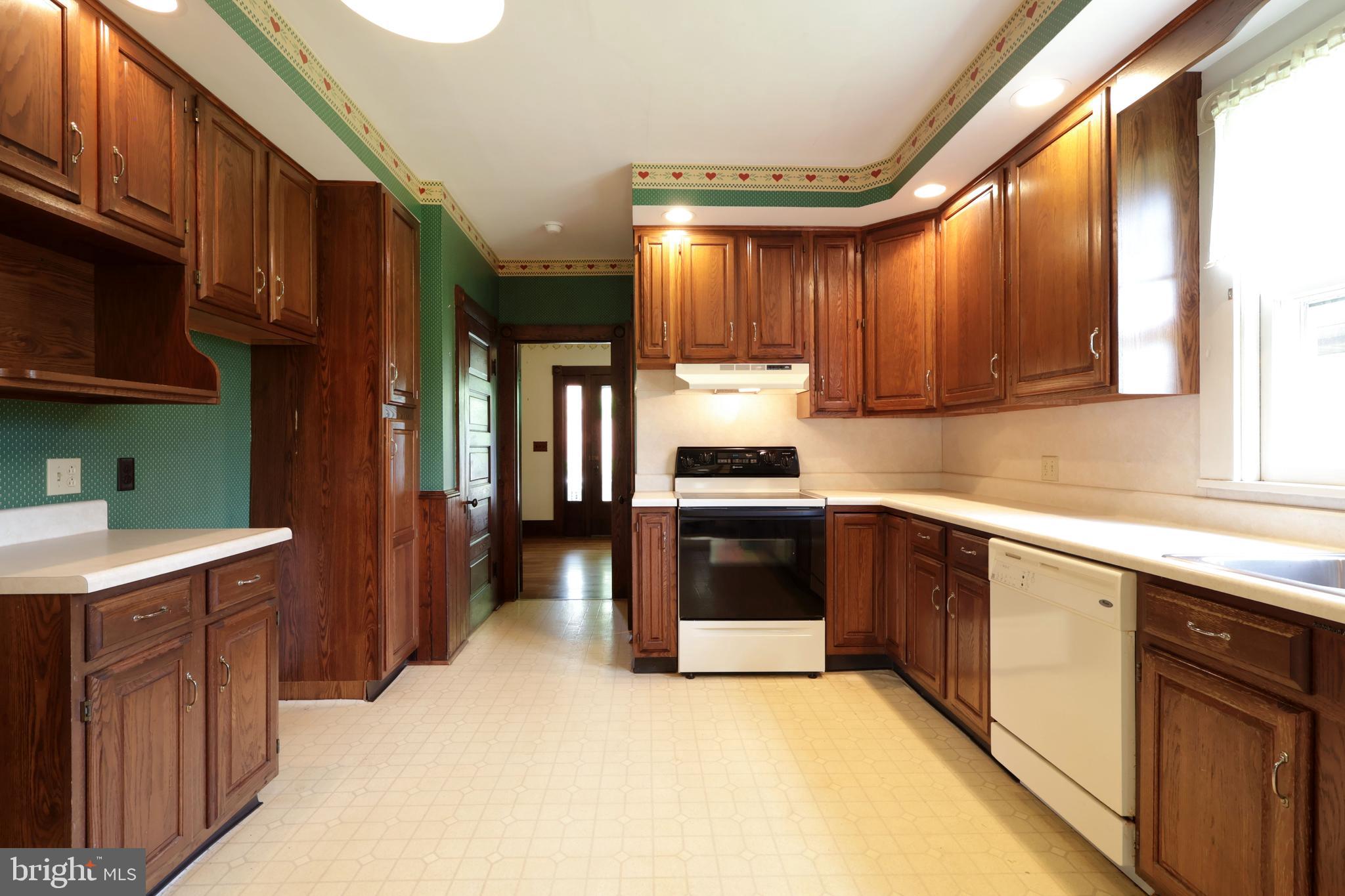 HOWARD - Residential