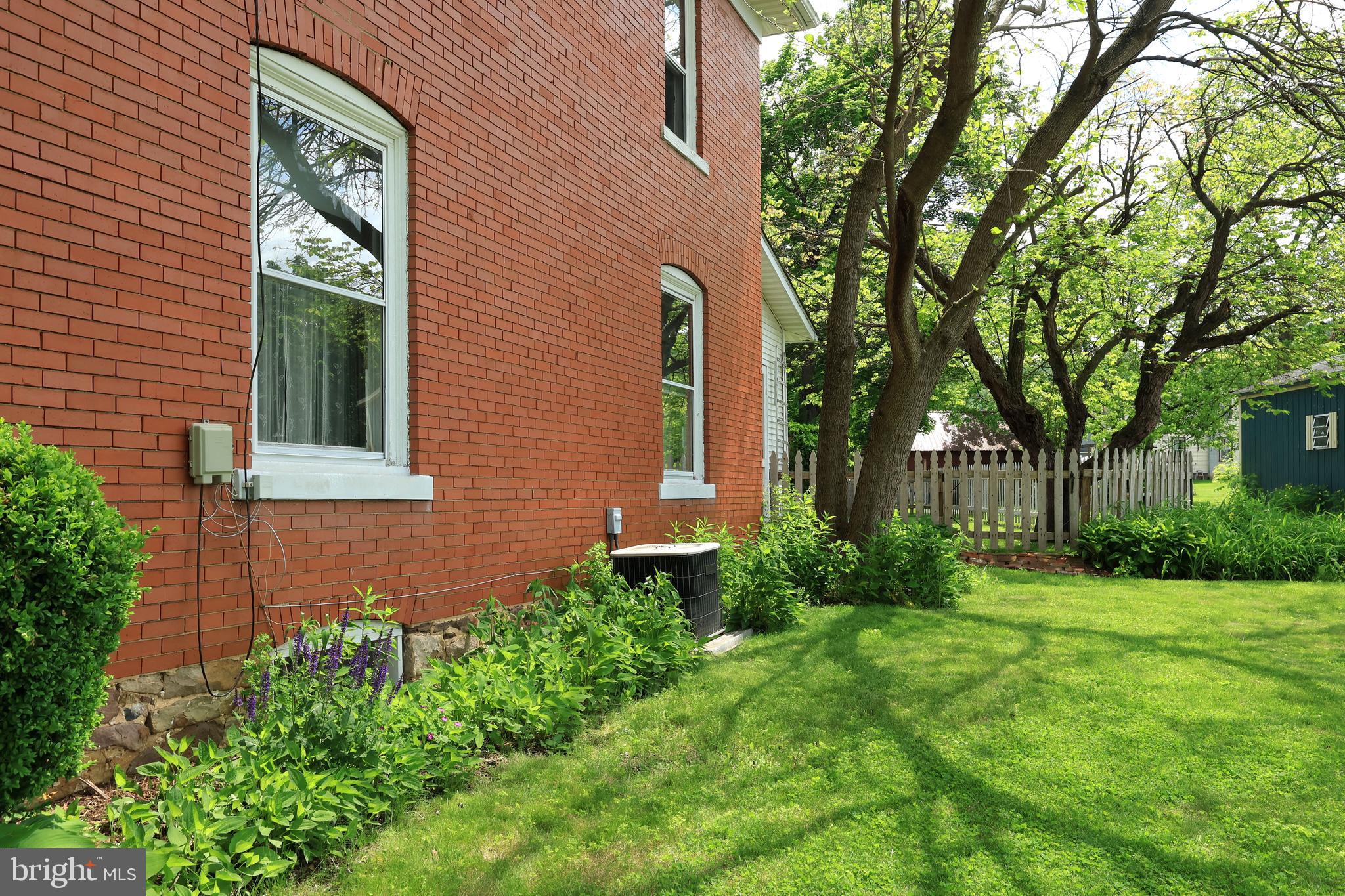 HOWARD - Residential