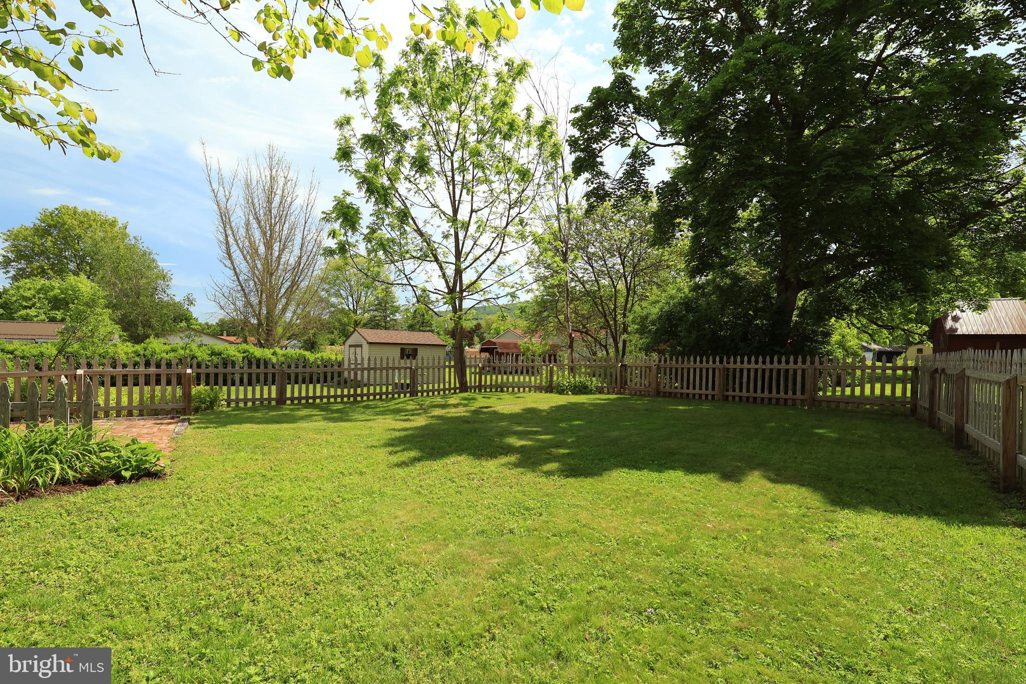 HOWARD - Residential