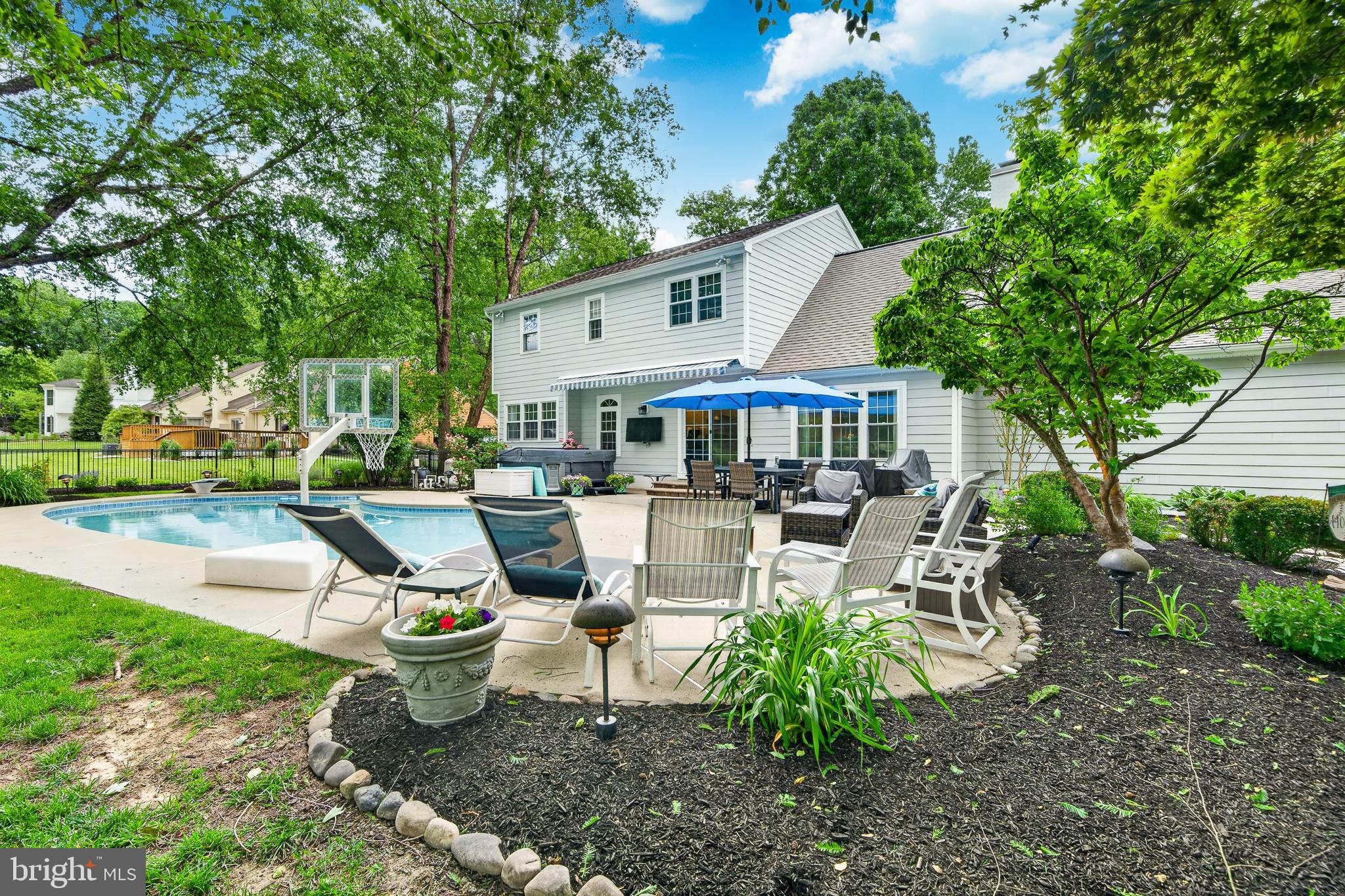 FAIRWAY VILLAGE - Residential