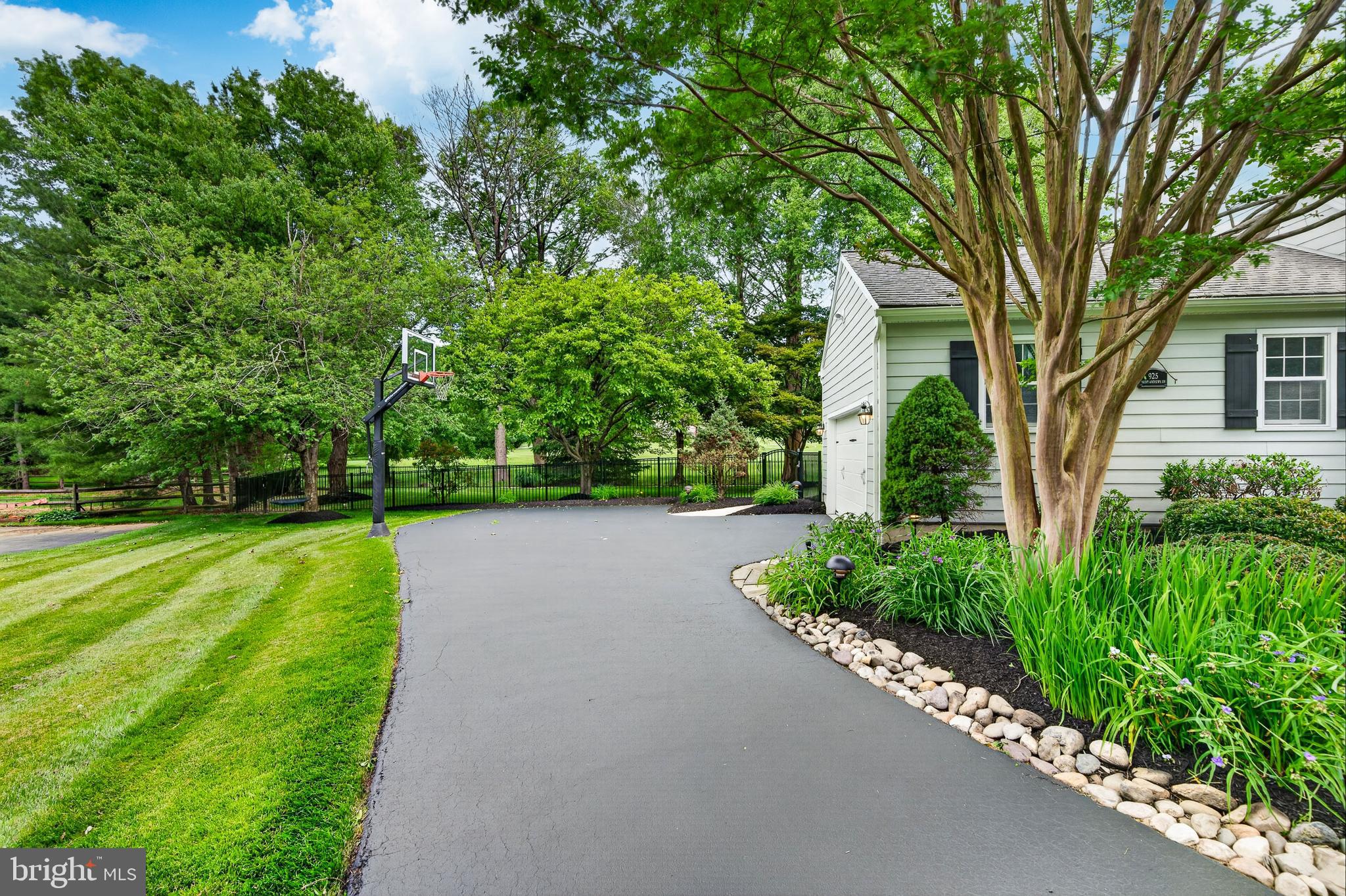 FAIRWAY VILLAGE - Residential